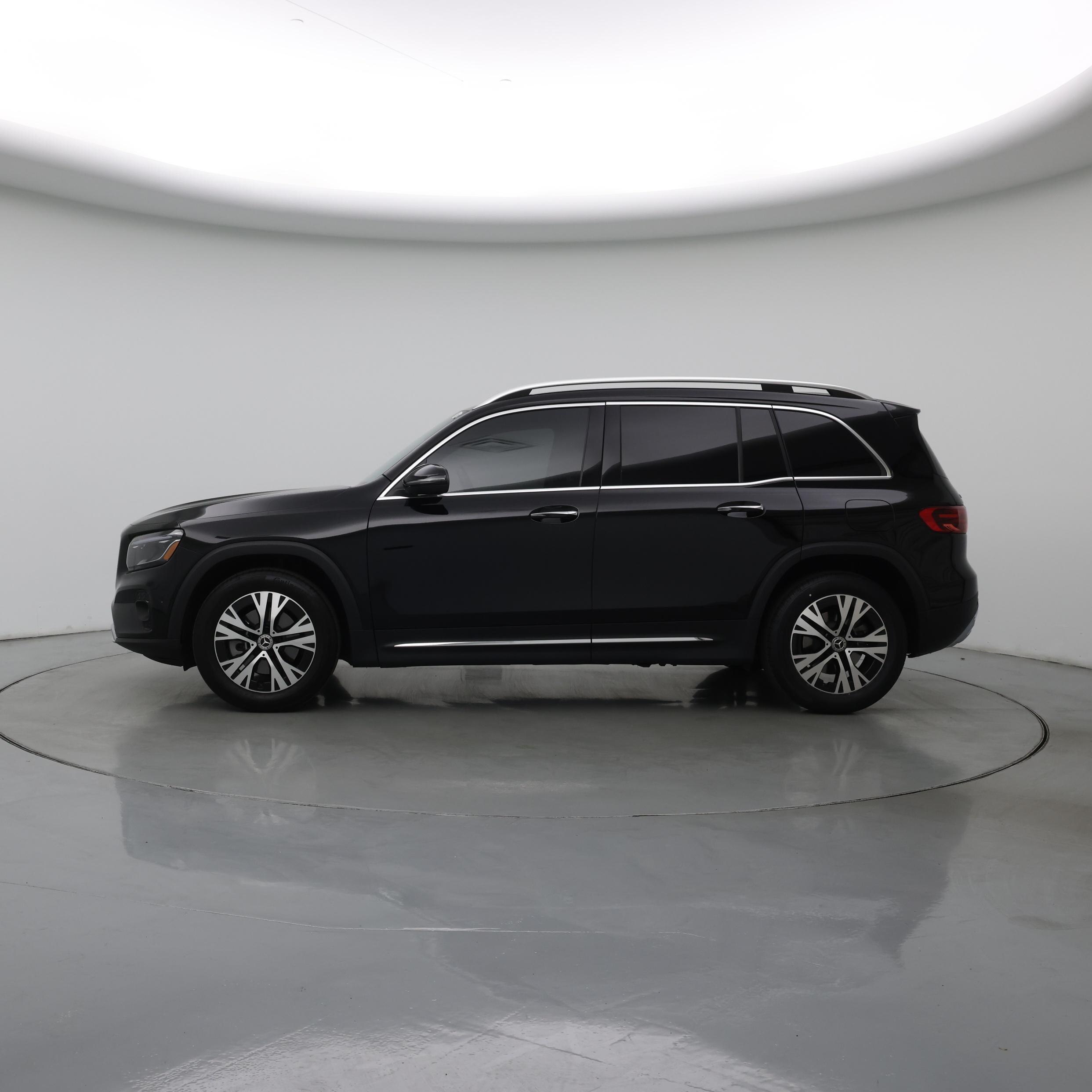 Thumbnail: 2024 Mercedes-Benz GLB - 3