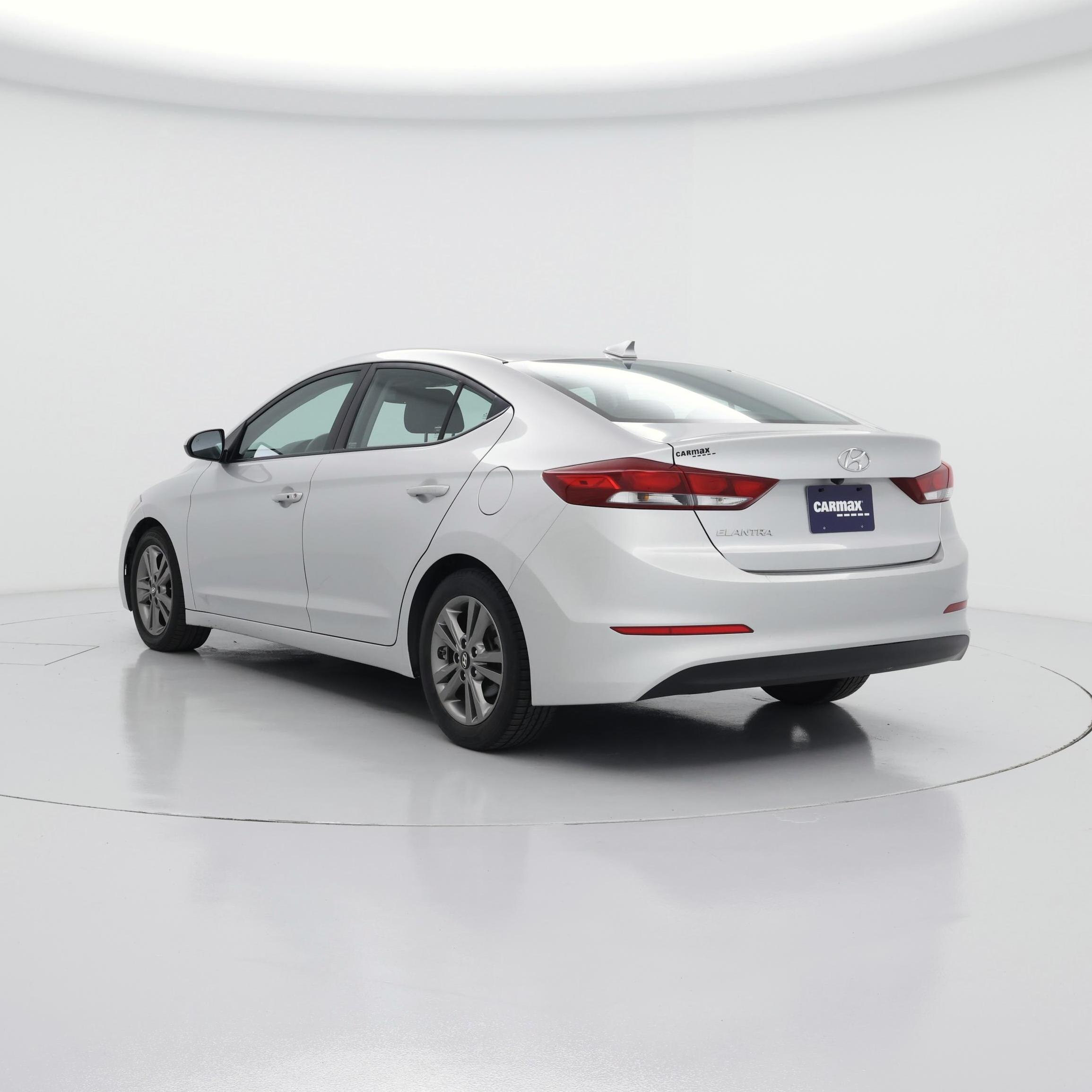 Thumbnail: 2018 Hyundai Elantra - 2