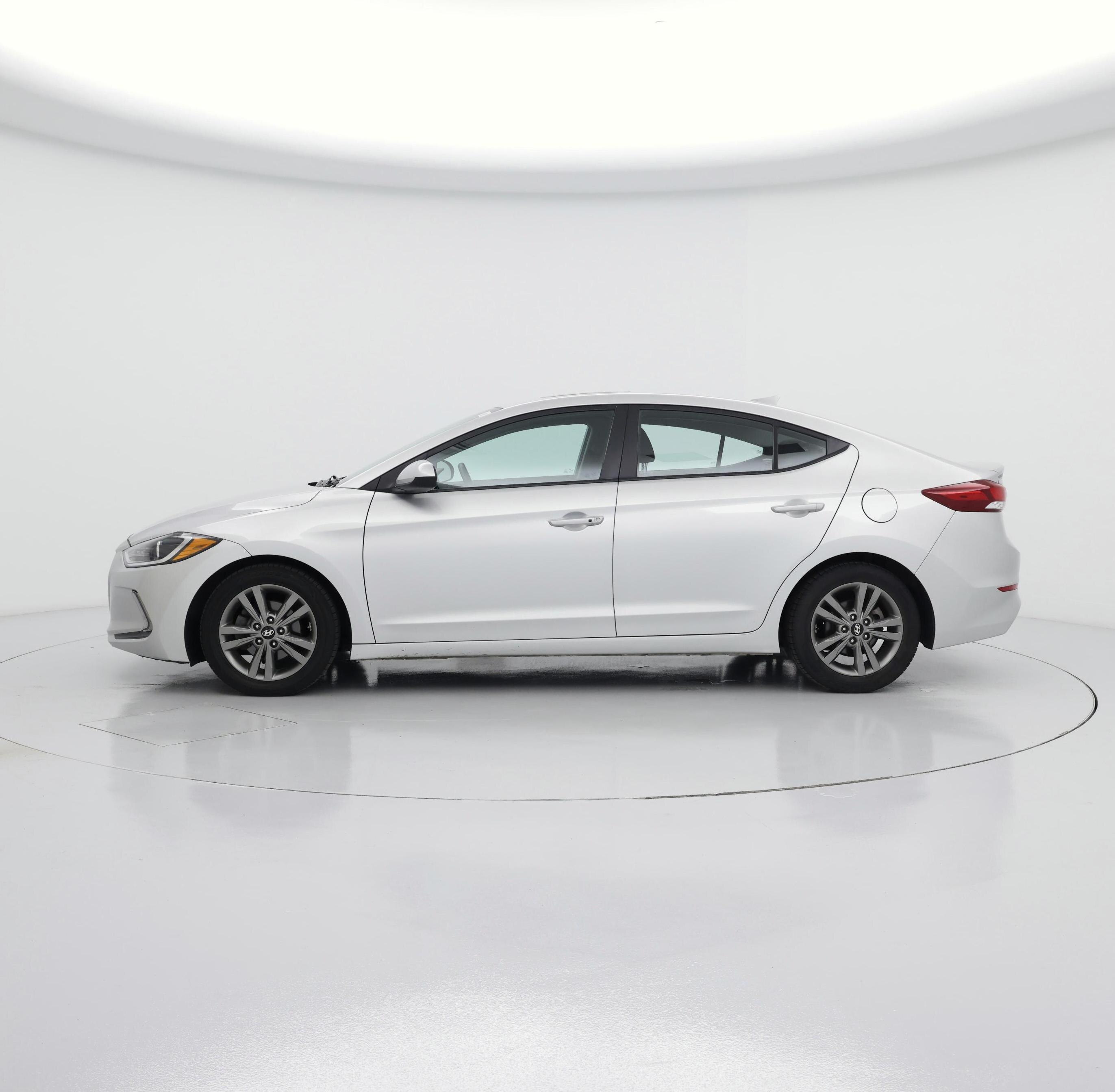 Thumbnail: 2018 Hyundai Elantra - 3