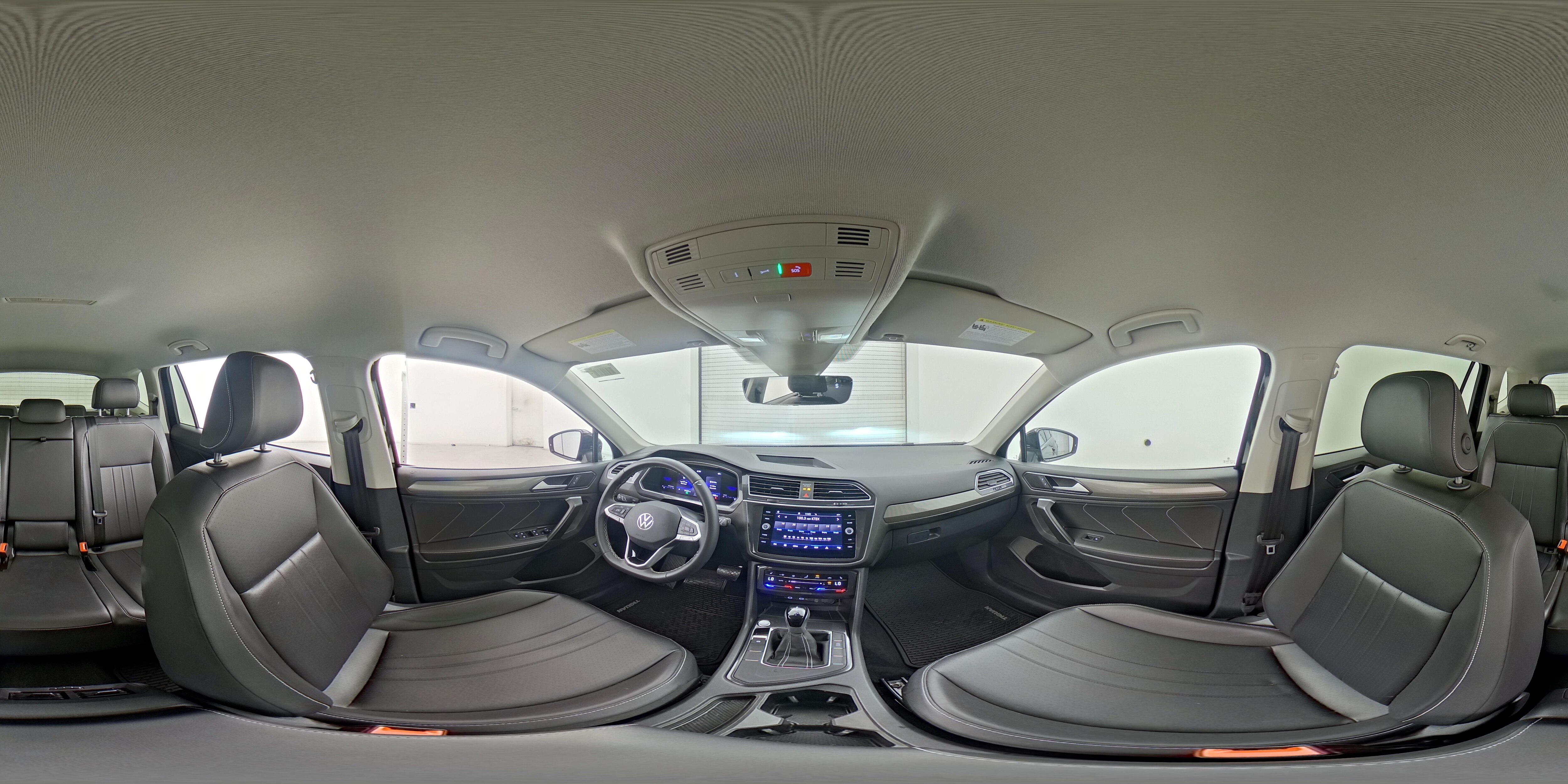 2024 Volkswagen Tiguan SE - Photo 24
