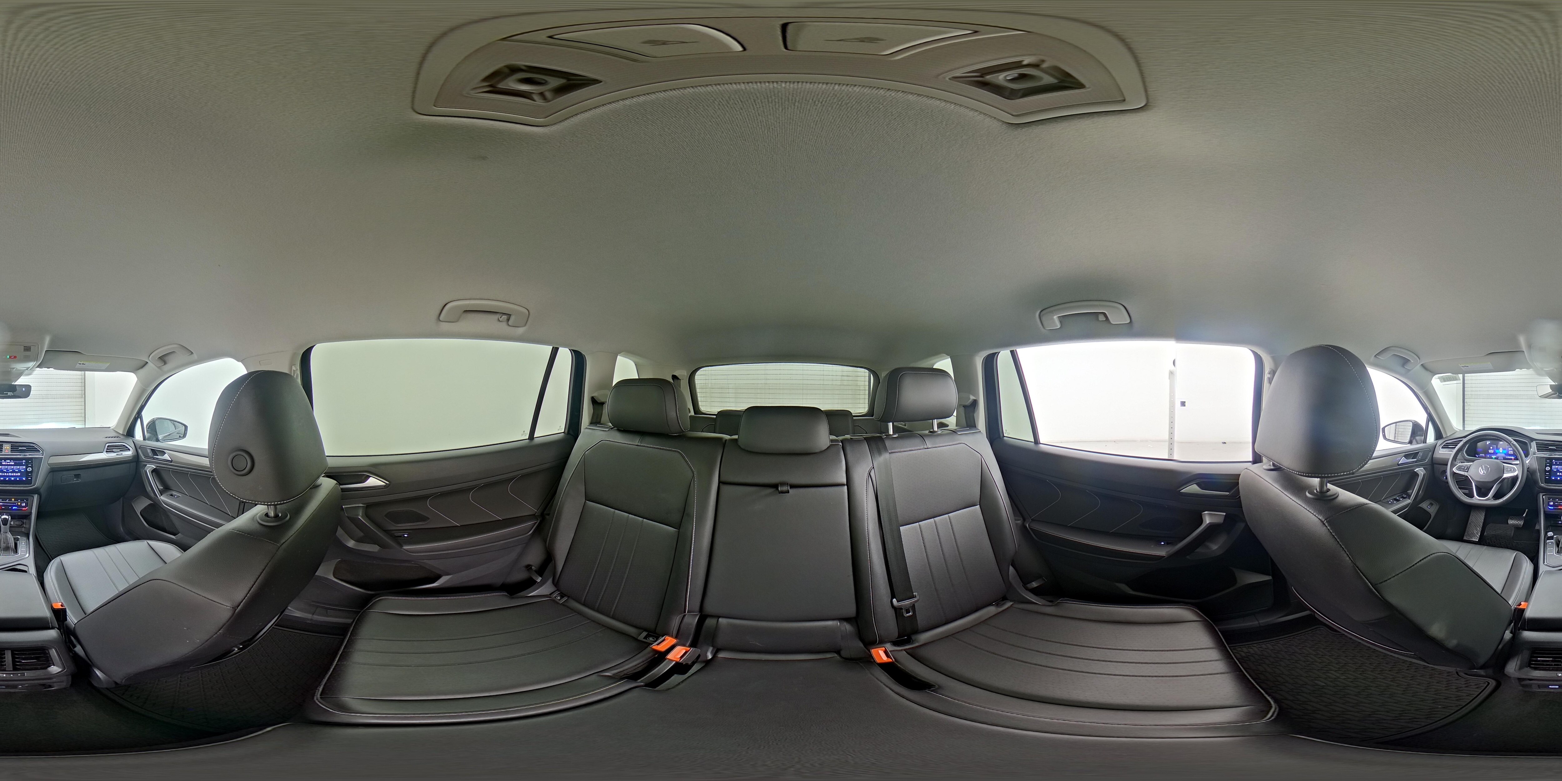 2024 Volkswagen Tiguan SE - Photo 25