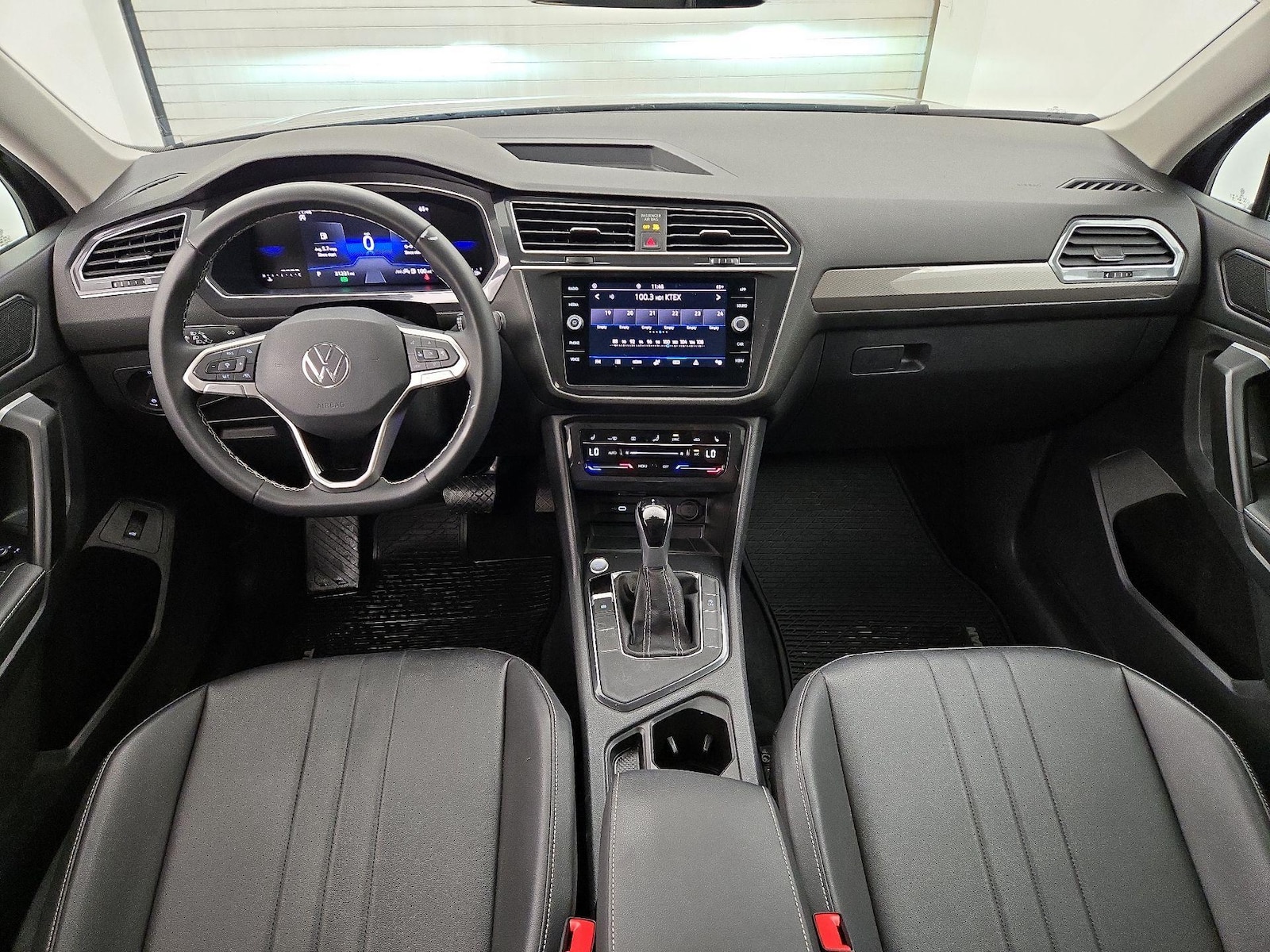 2024 Volkswagen Tiguan SE - Photo 10