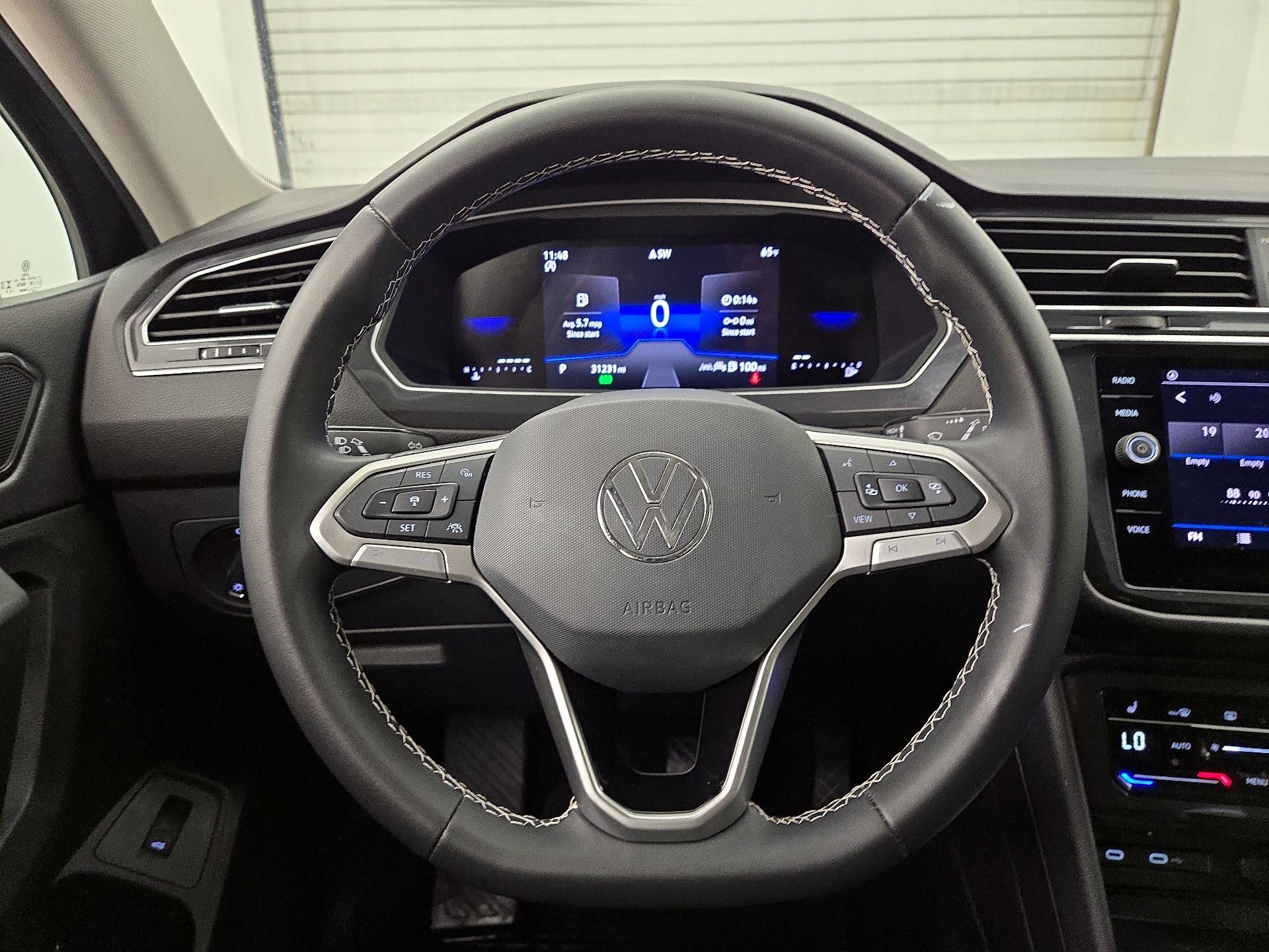 Thumbnail: 2024 Volkswagen Tiguan - 10