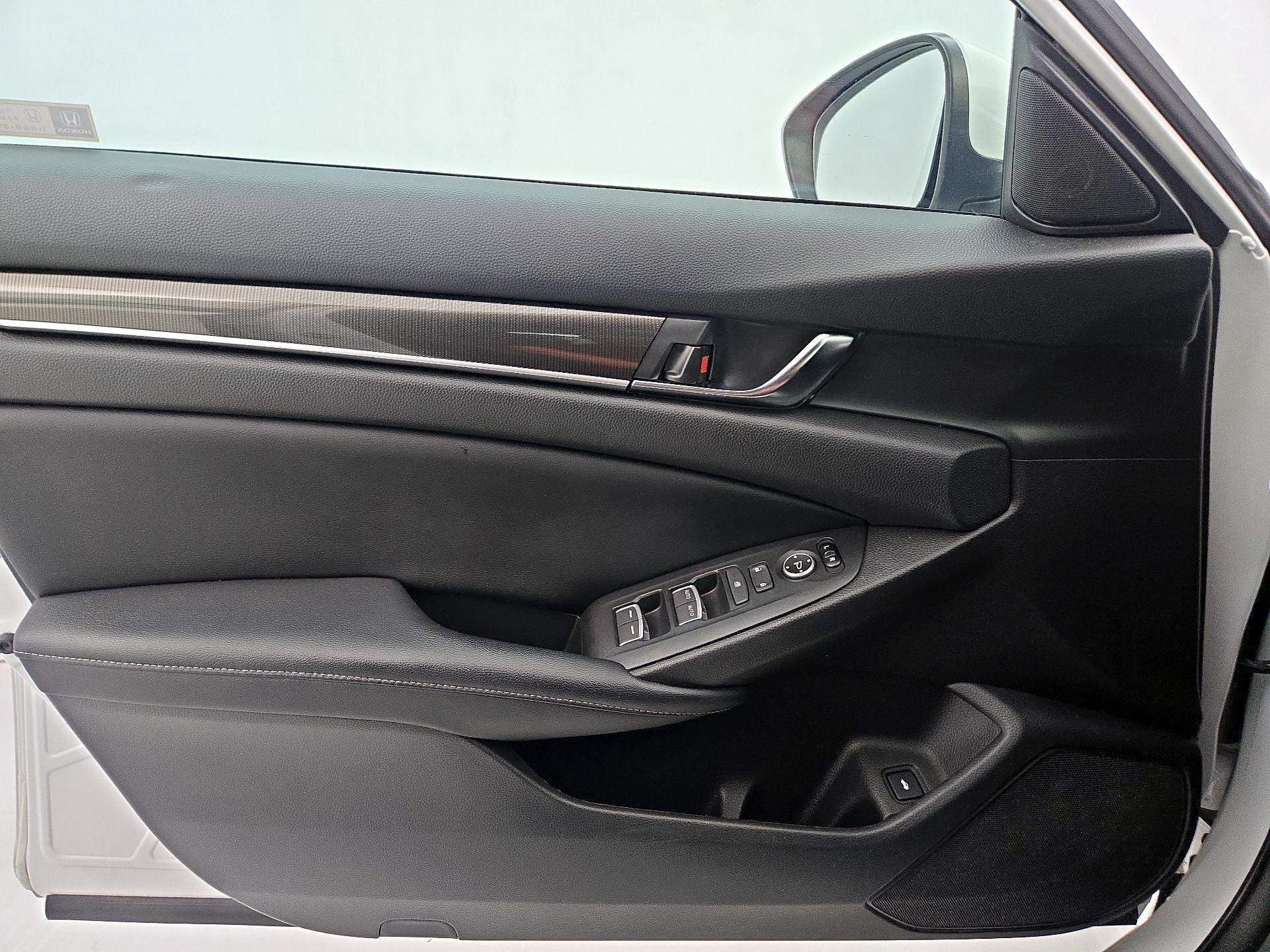 Thumbnail: 2018 Honda Accord - 12