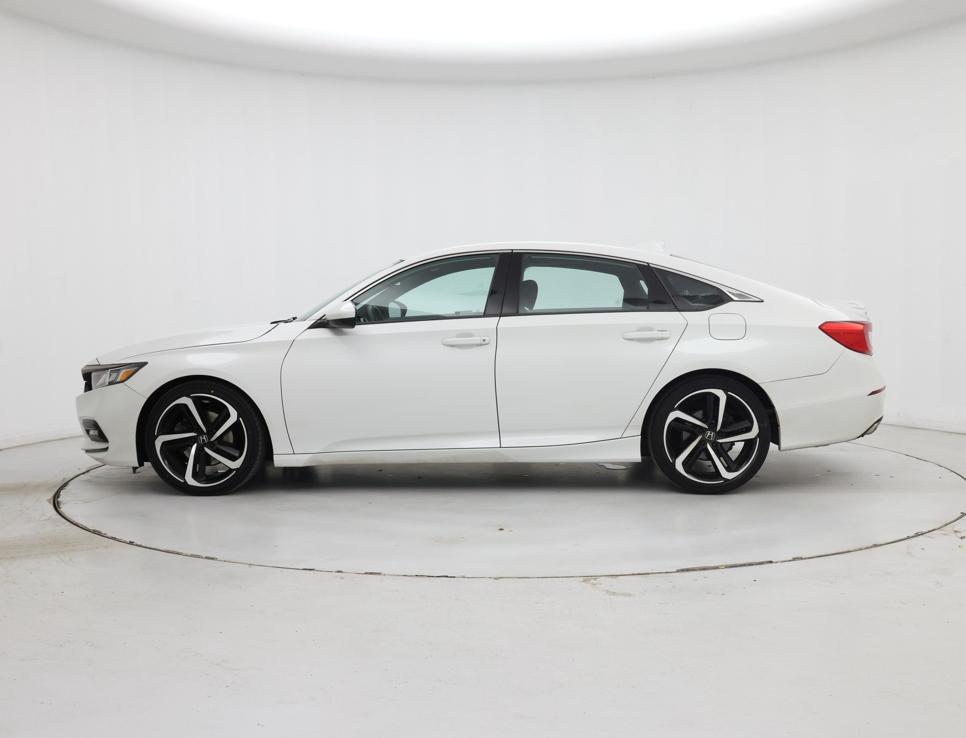 Thumbnail: 2018 Honda Accord - 3