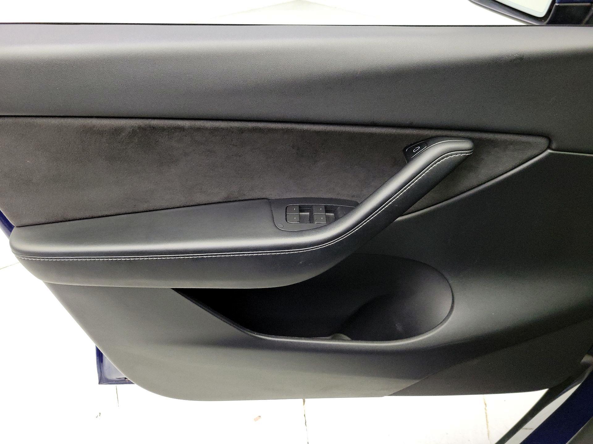 Thumbnail: 2021 Tesla Model Y - 12