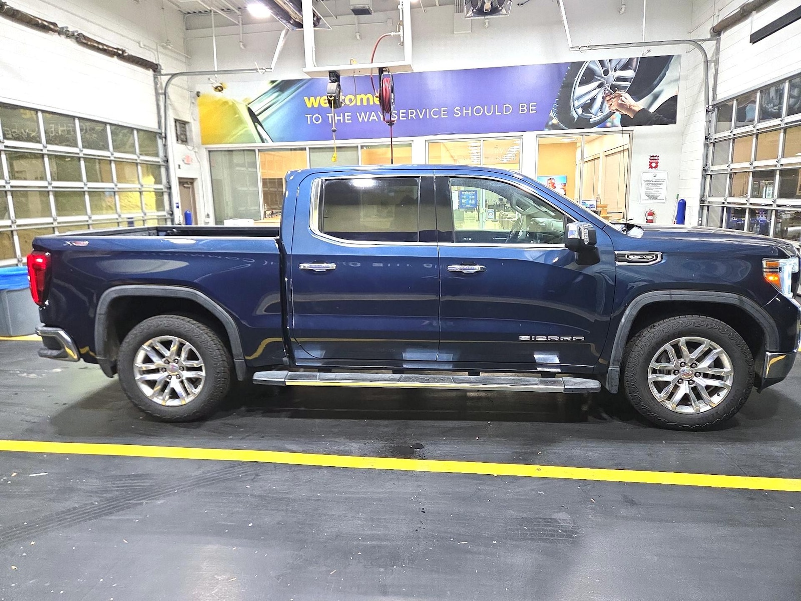 2020 GMC Sierra 1500 SLT - Photo 4