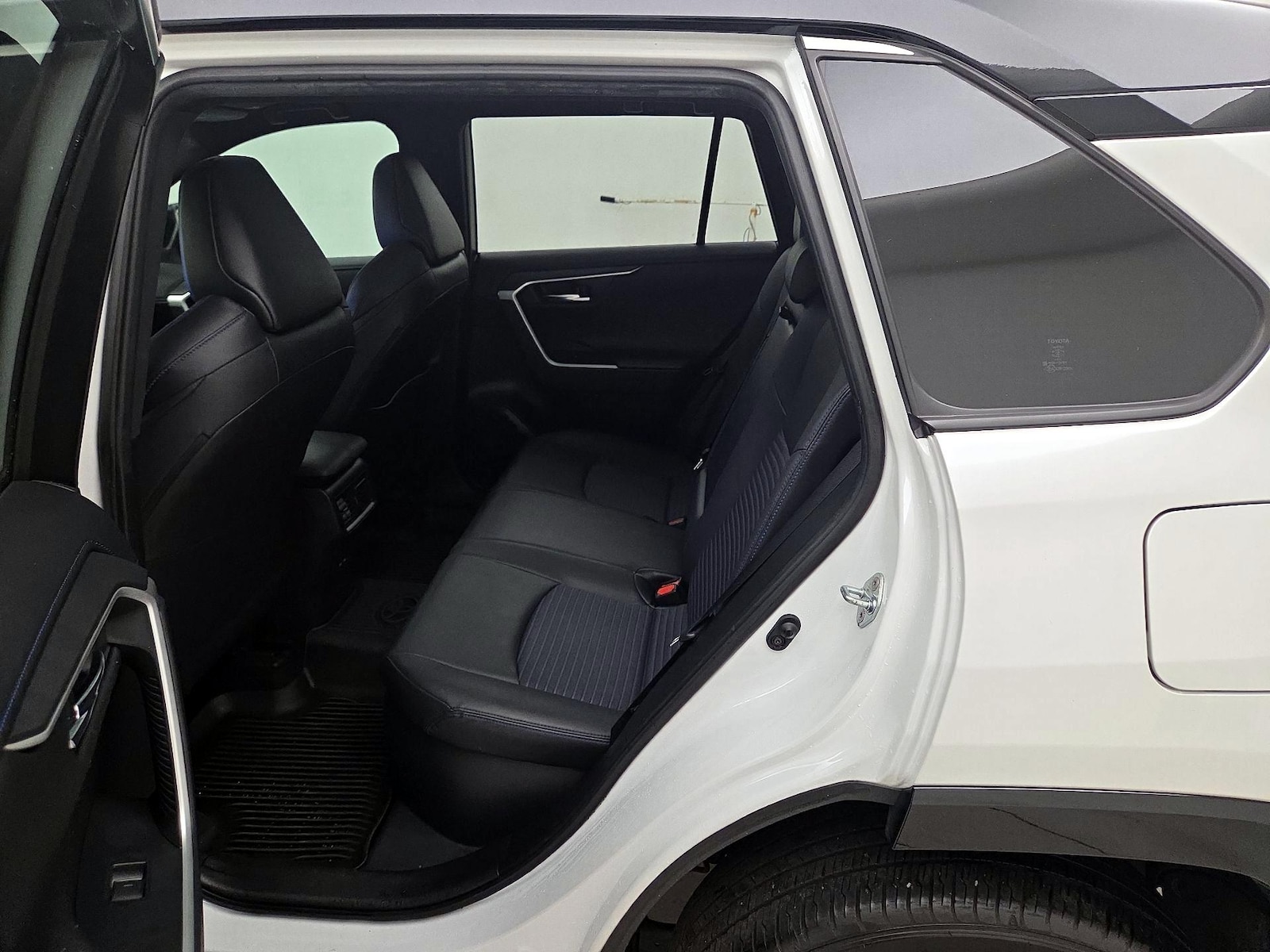 2023 Toyota RAV4 XSE - Photo 21