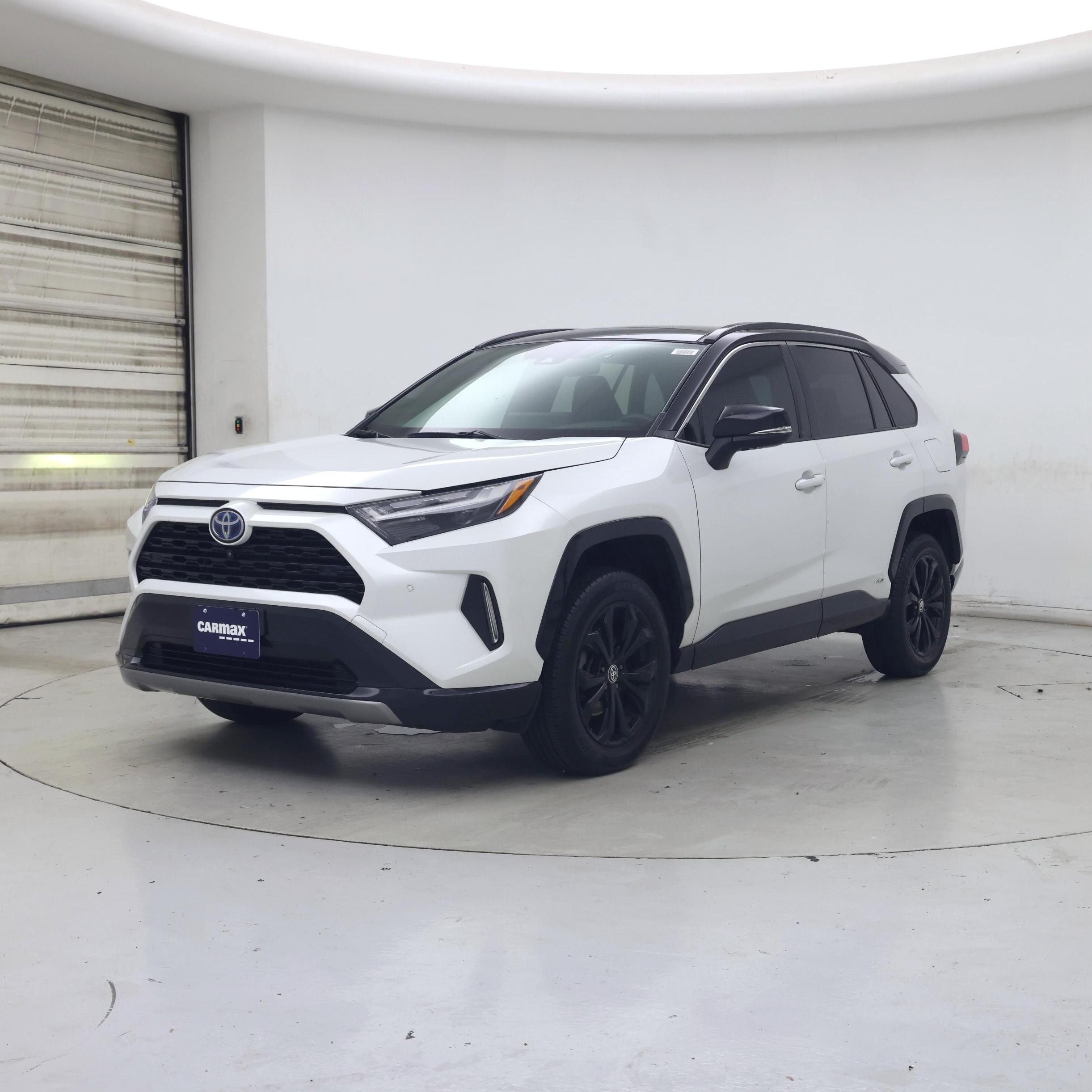 Thumbnail: 2023 Toyota RAV4 - 4
