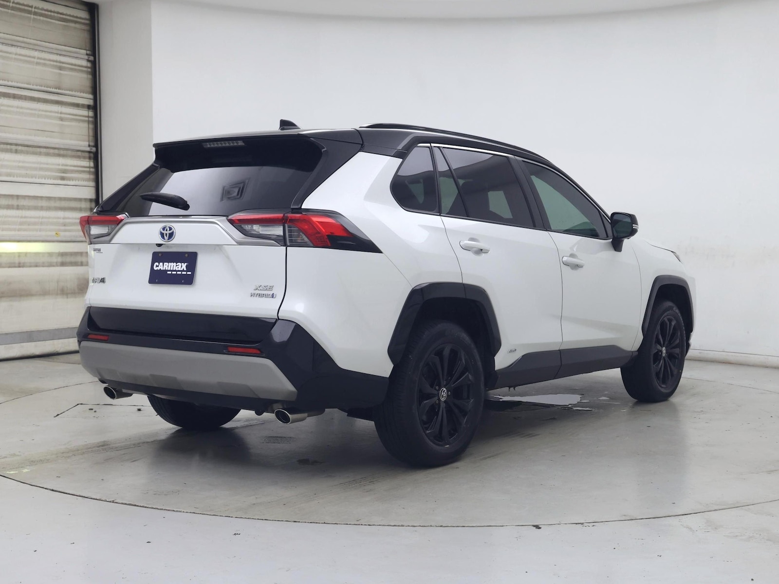 2023 Toyota RAV4 XSE - Photo 9