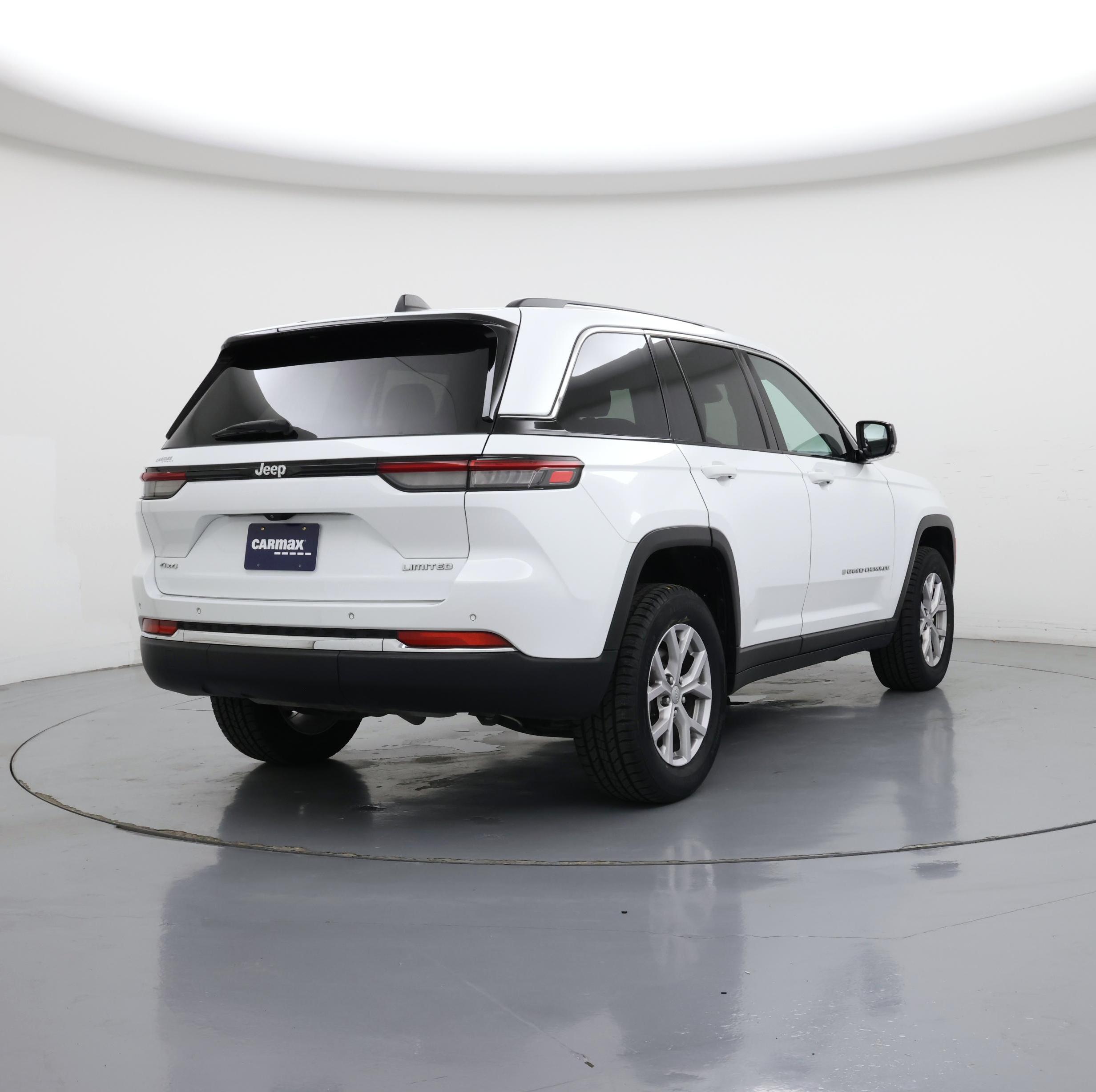 Thumbnail: 2022 Jeep Grand Cherokee - 8