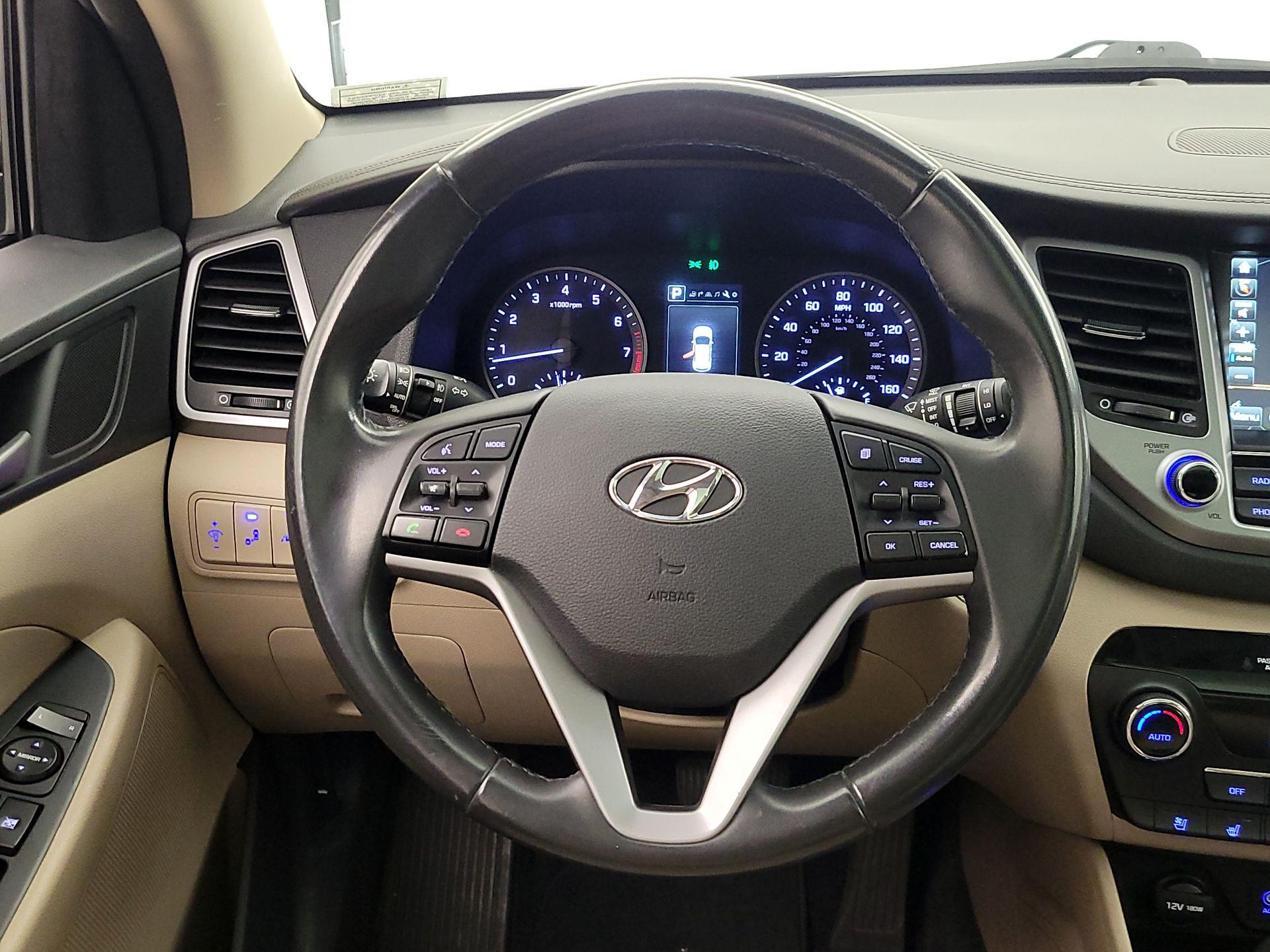 Thumbnail: 2017 Hyundai Tucson - 10