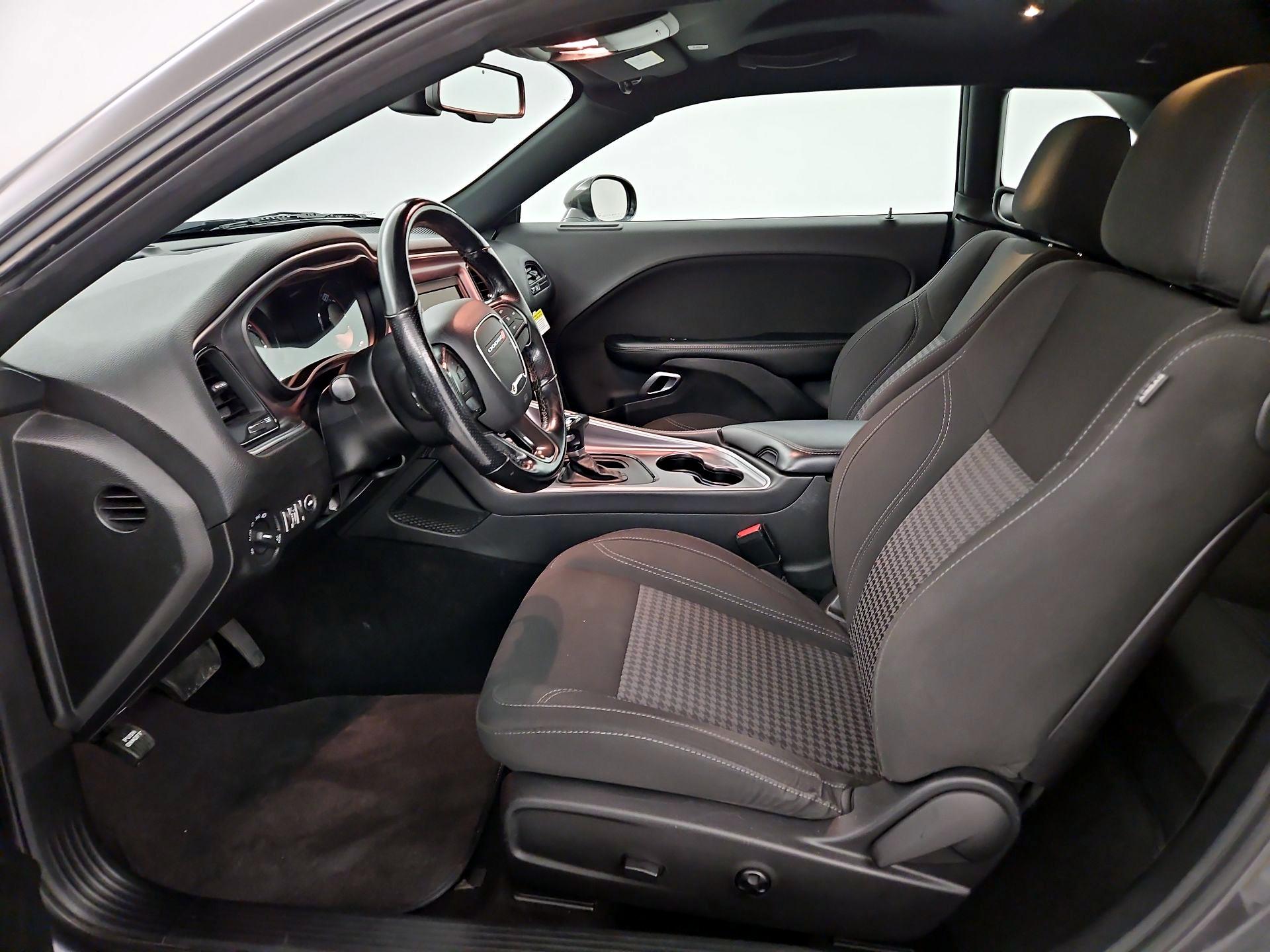 Thumbnail: 2019 Dodge Challenger - 9