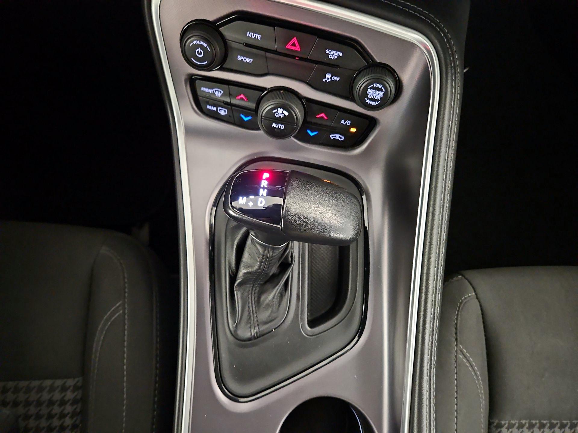 Thumbnail: 2019 Dodge Challenger - 15