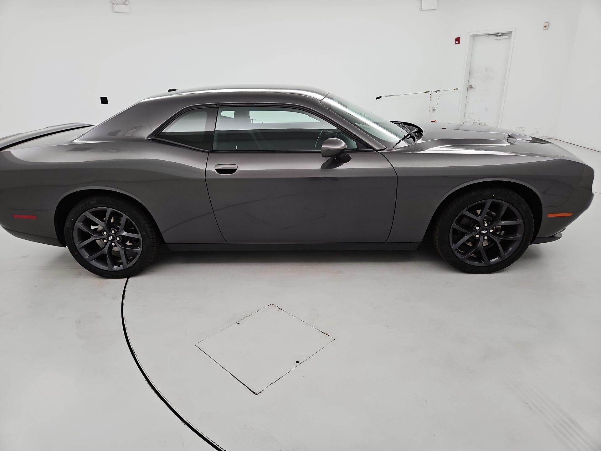 Thumbnail: 2019 Dodge Challenger - 4