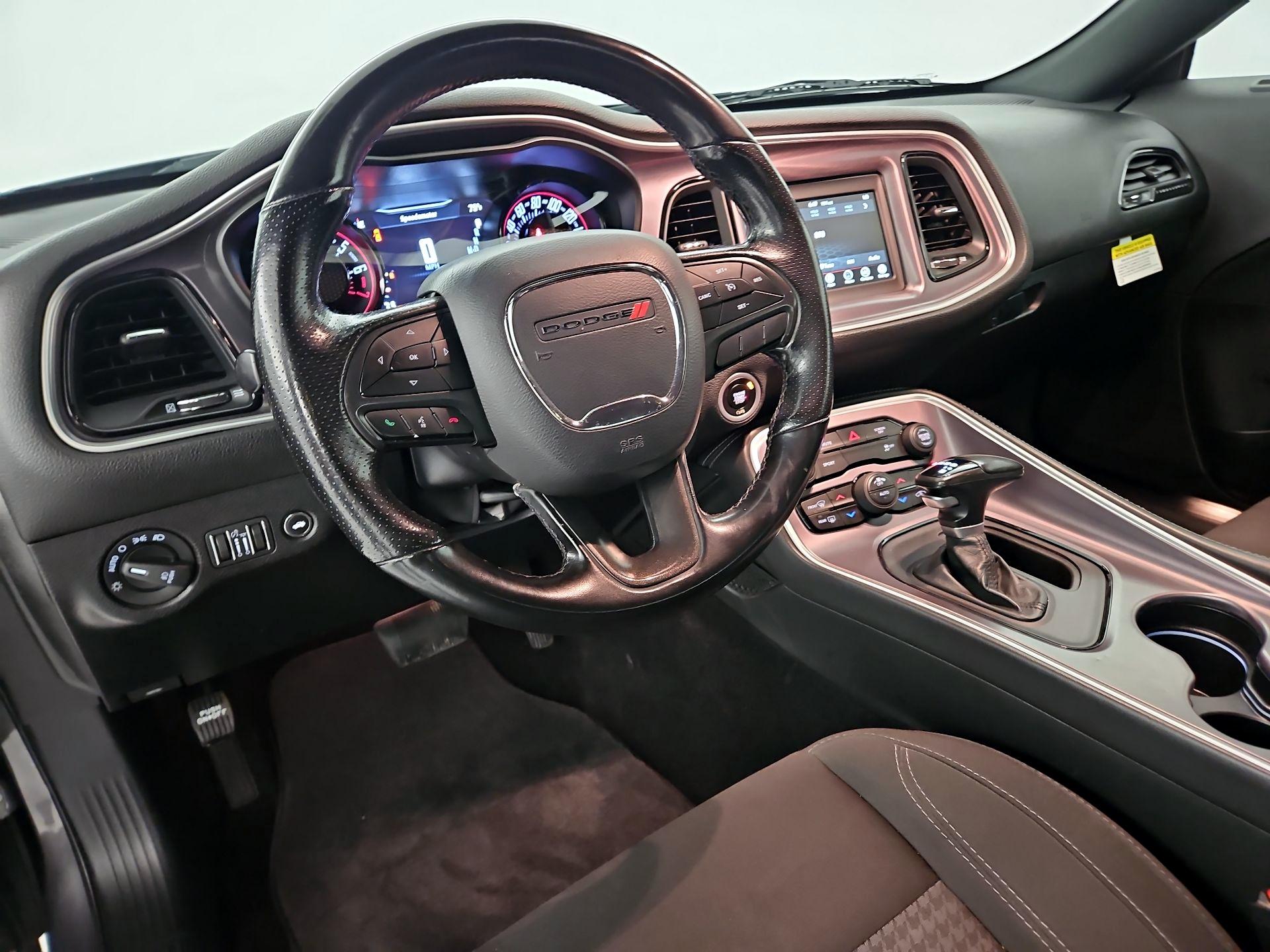 Thumbnail: 2019 Dodge Challenger - 8