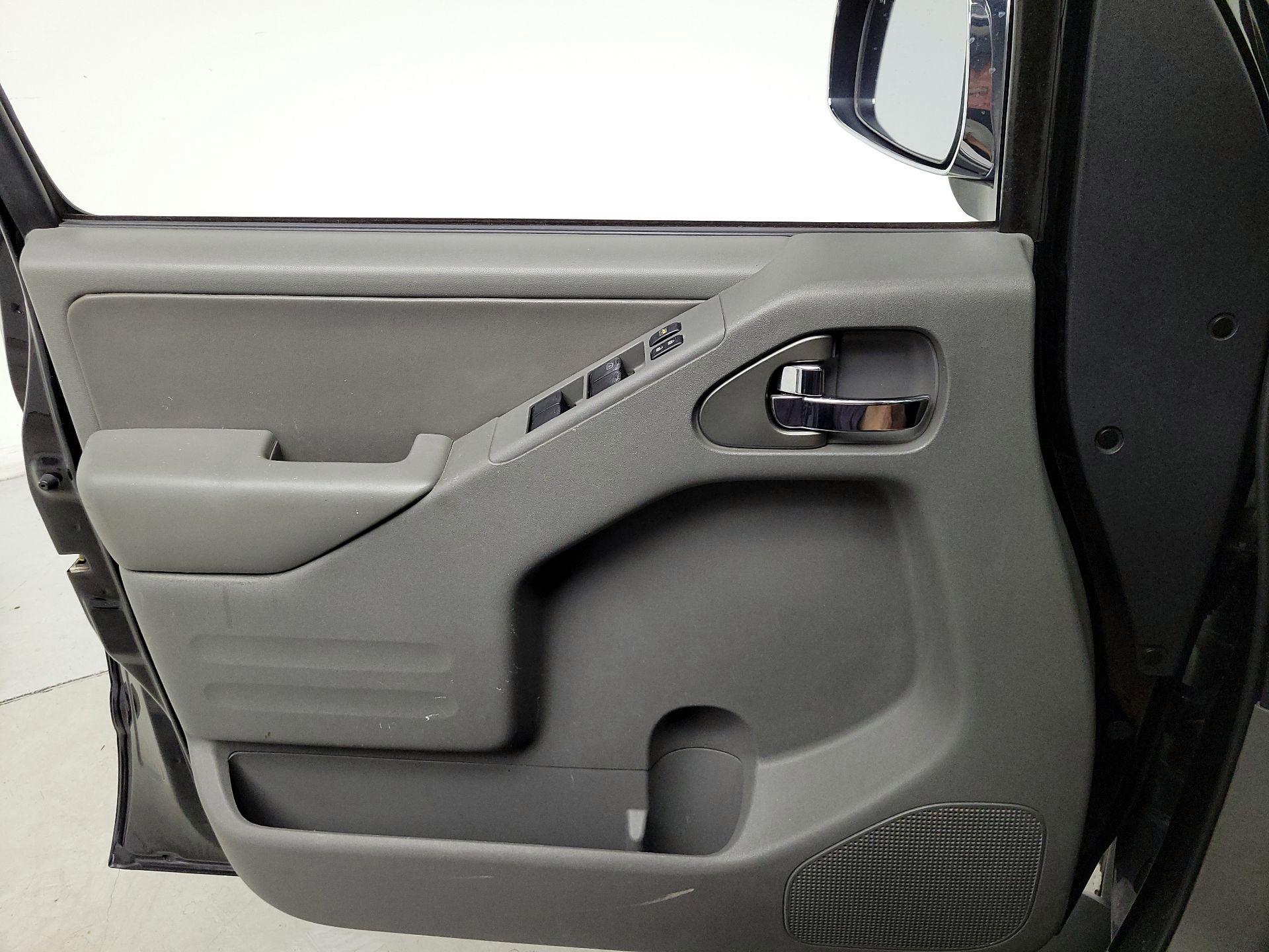 Thumbnail: 2019 Nissan Frontier - 12