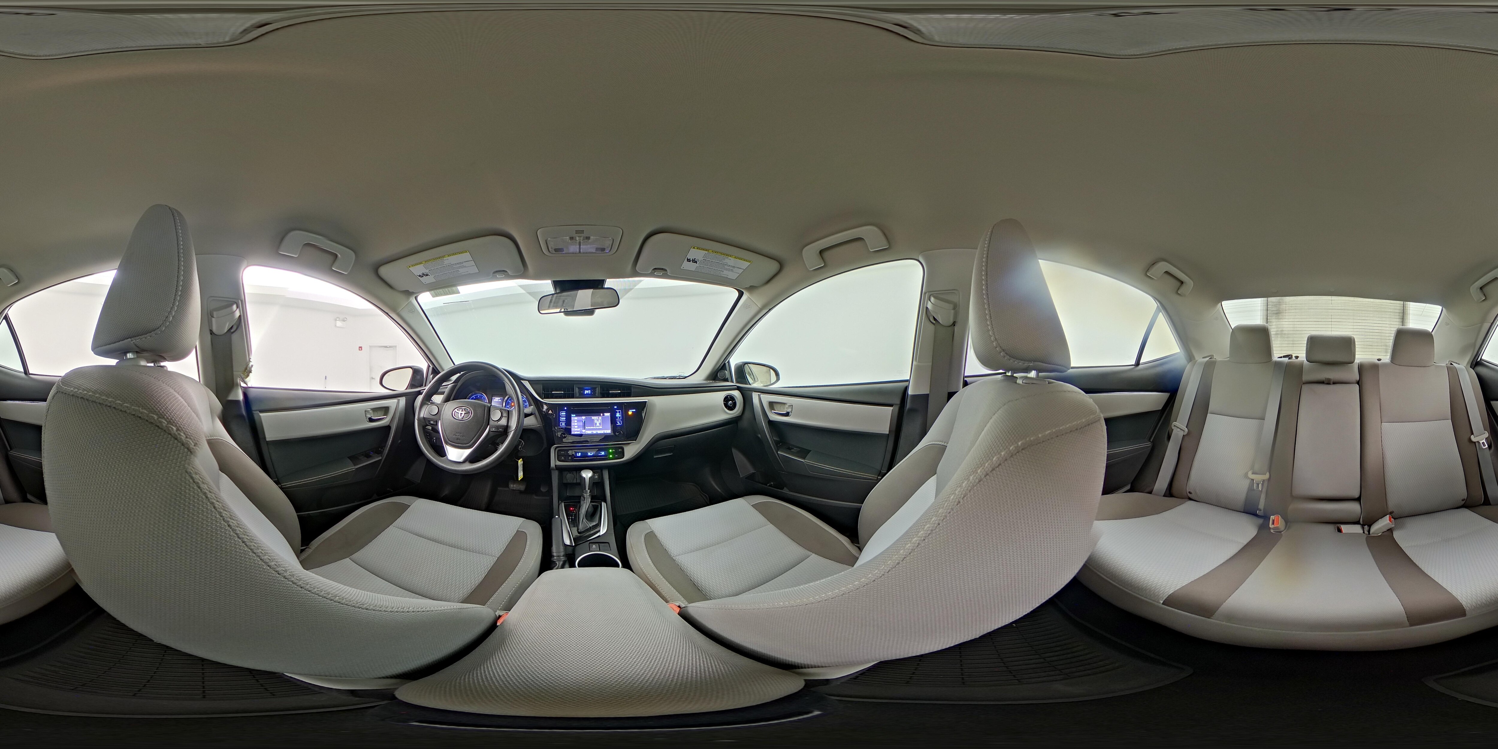 2018 Toyota Corolla LE - Photo 22