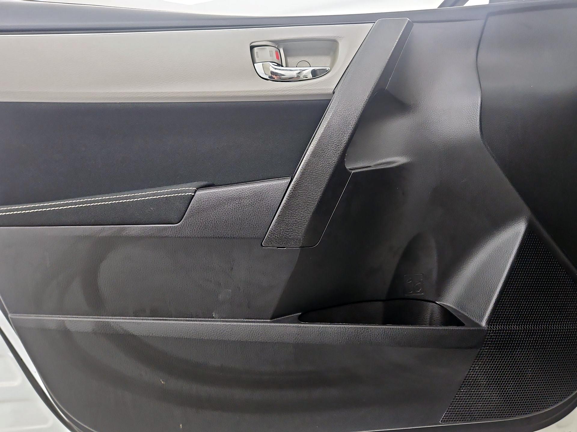 Thumbnail: 2018 Toyota Corolla - 10