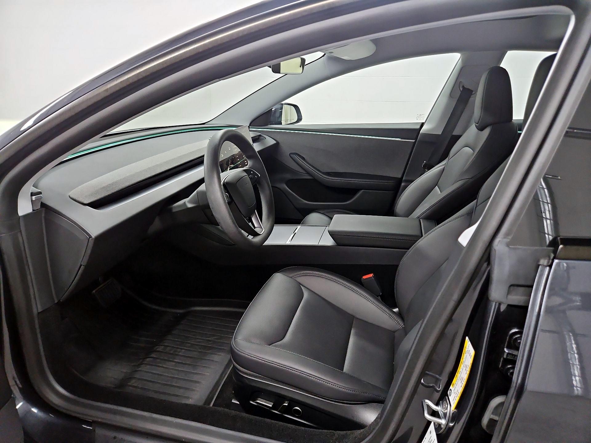Thumbnail: 2025 Tesla Model 3 - 11