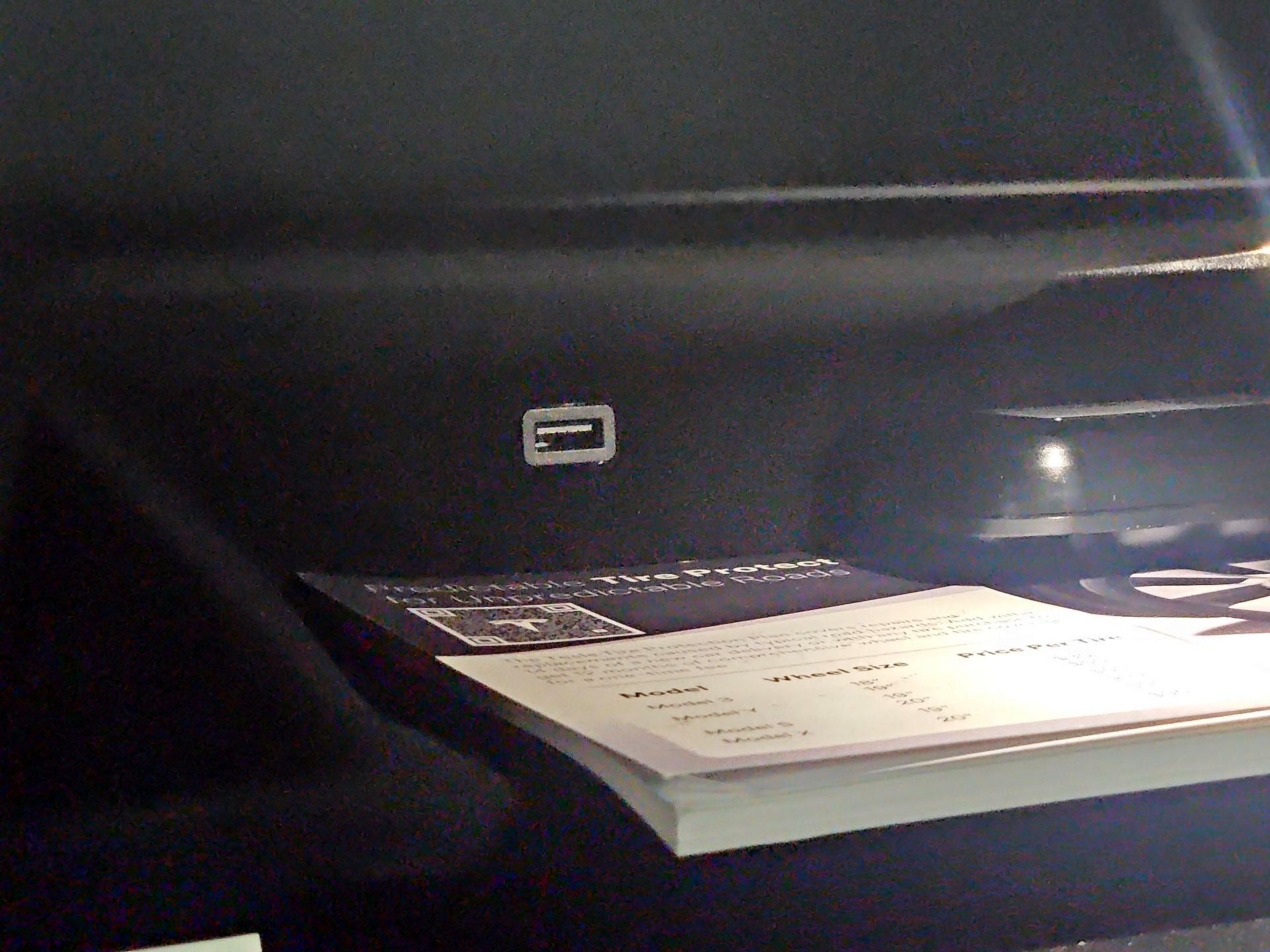 Thumbnail: 2025 Tesla Model 3 - 18