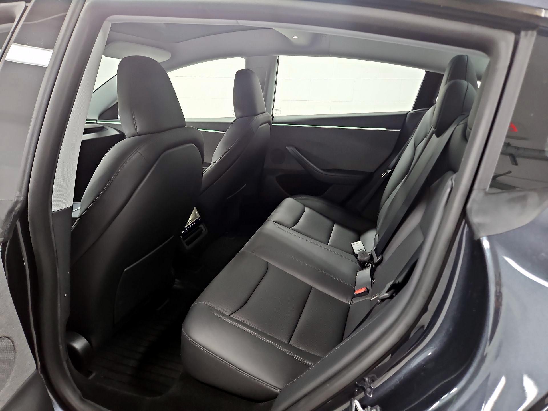 Thumbnail: 2025 Tesla Model 3 - 20