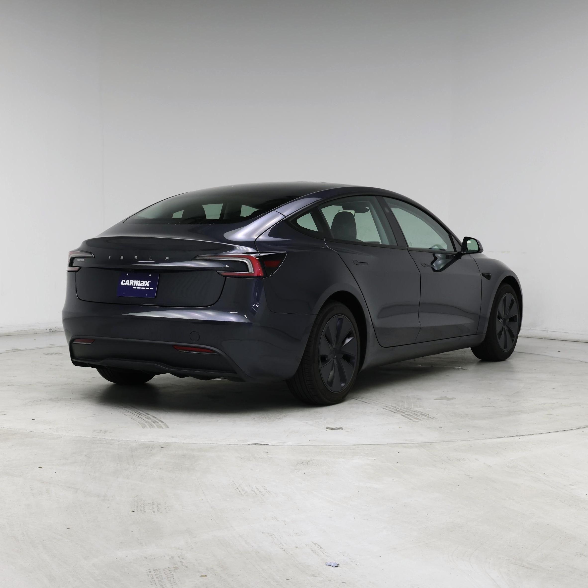 Thumbnail: 2025 Tesla Model 3 - 8
