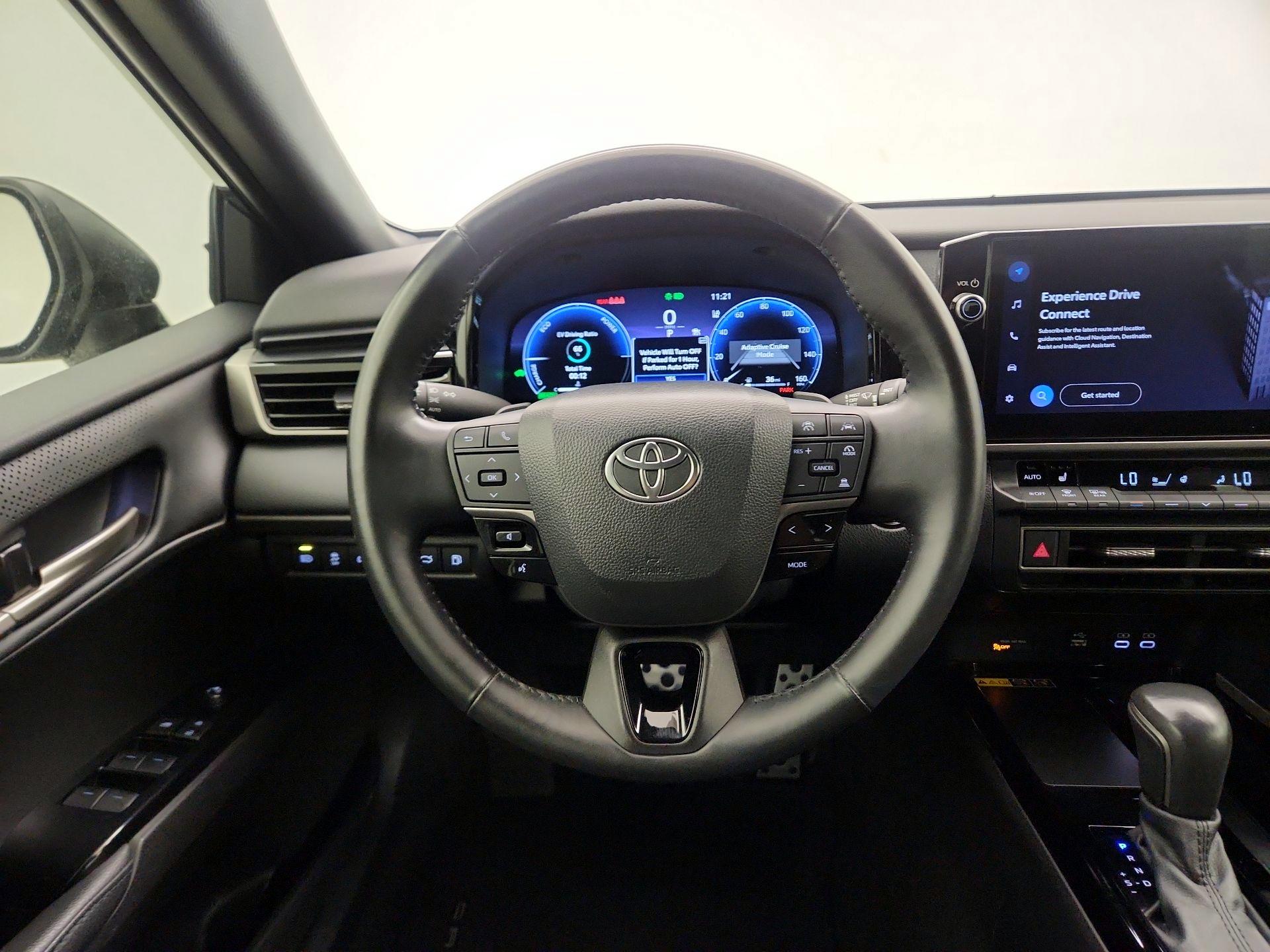 Thumbnail: 2025 Toyota Camry - 10