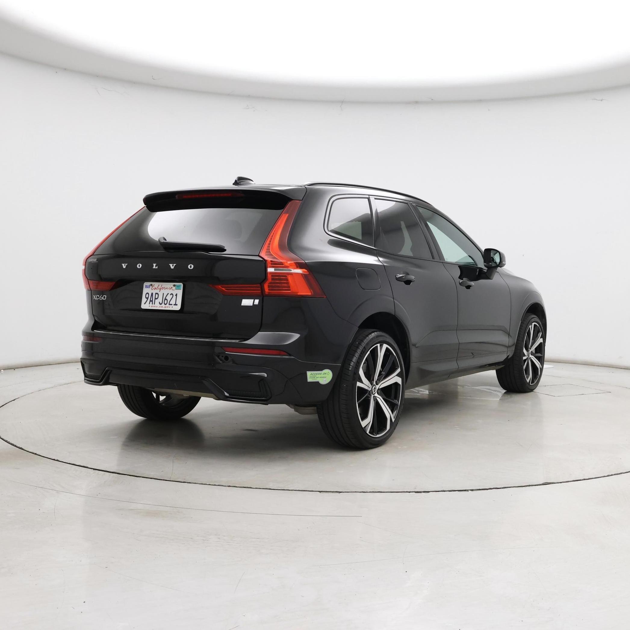 Thumbnail: 2022 Volvo XC60 - 8