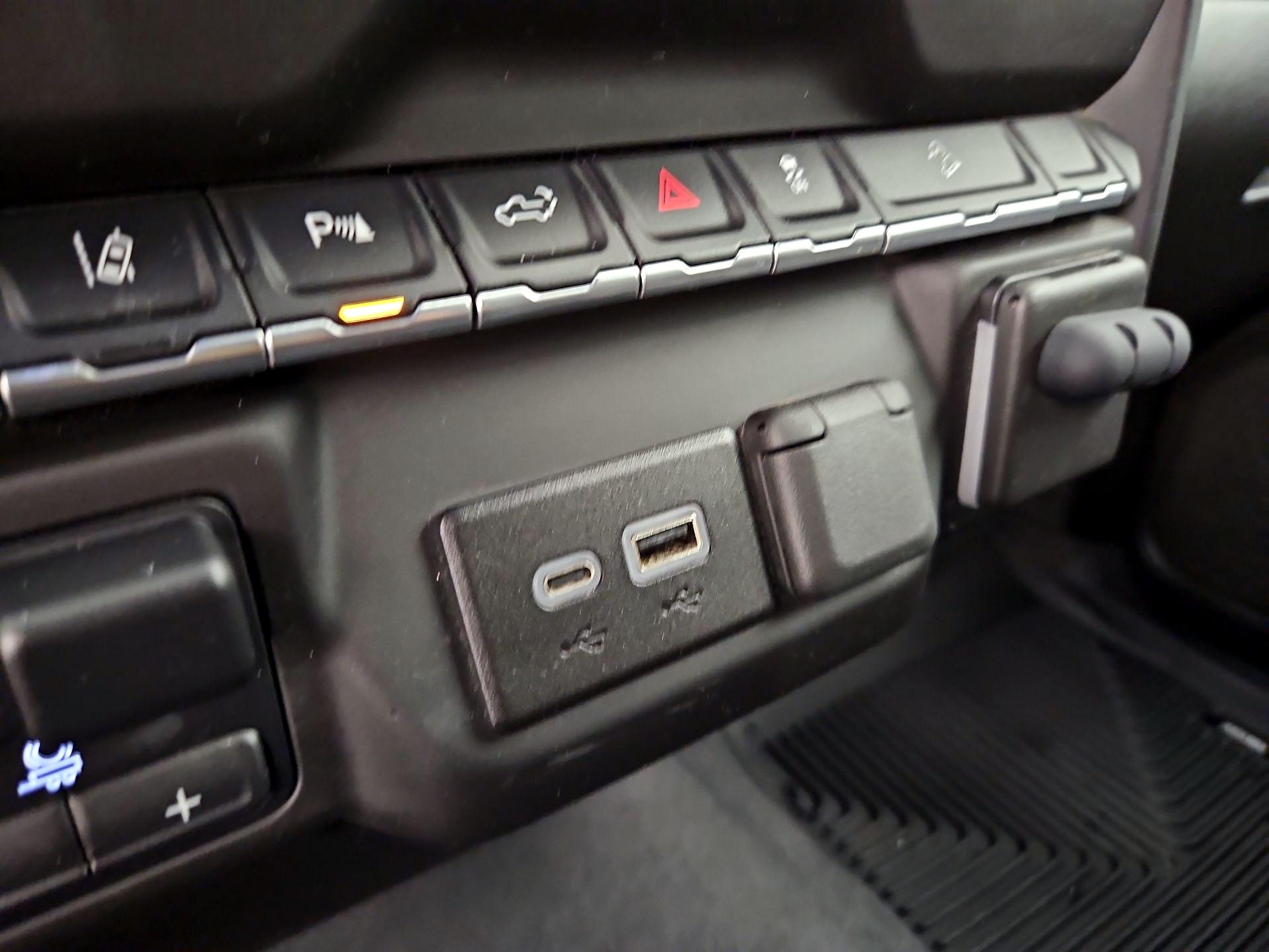 Thumbnail: 2024 Chevrolet Silverado 2500 - 18