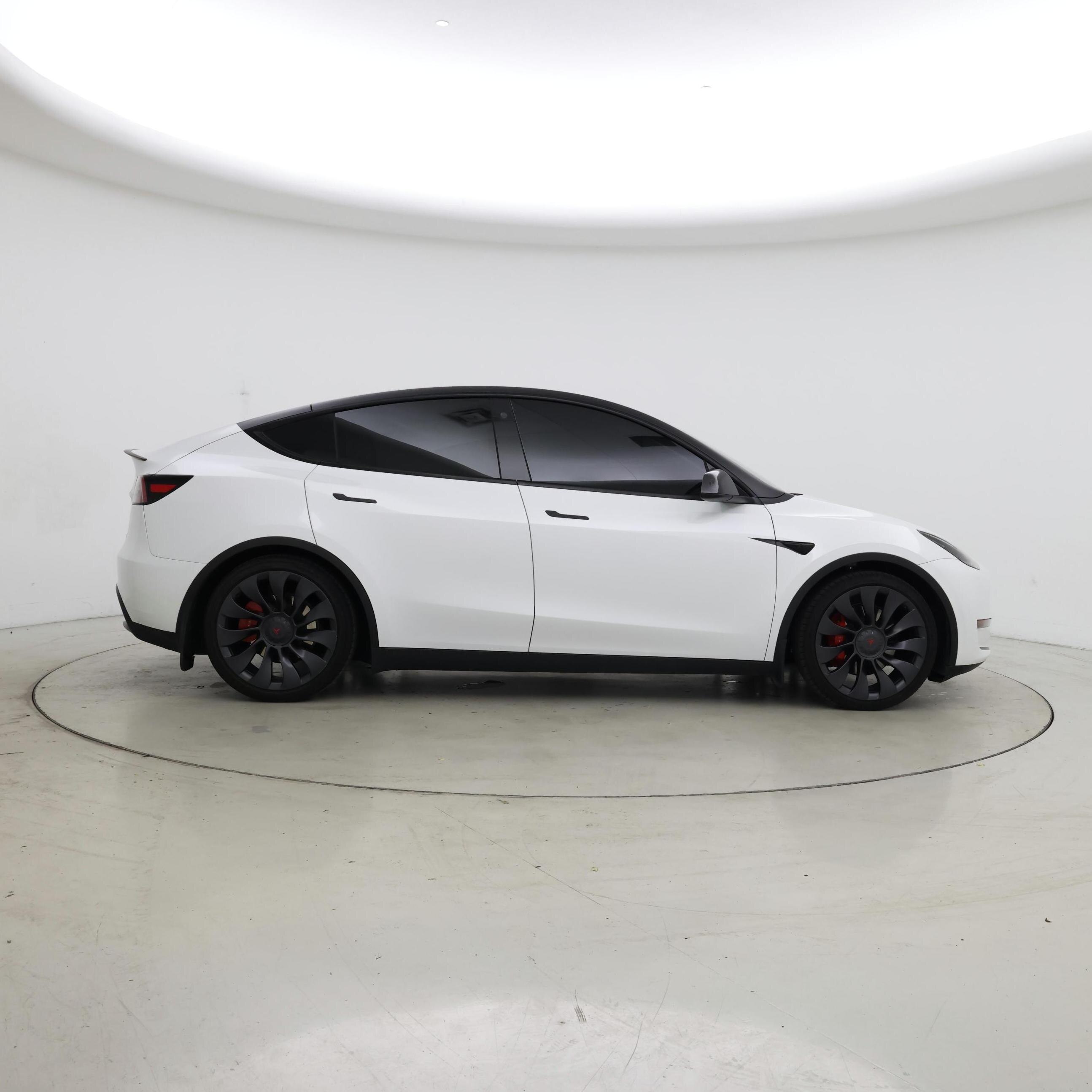 Thumbnail: 2023 Tesla Model Y - 7