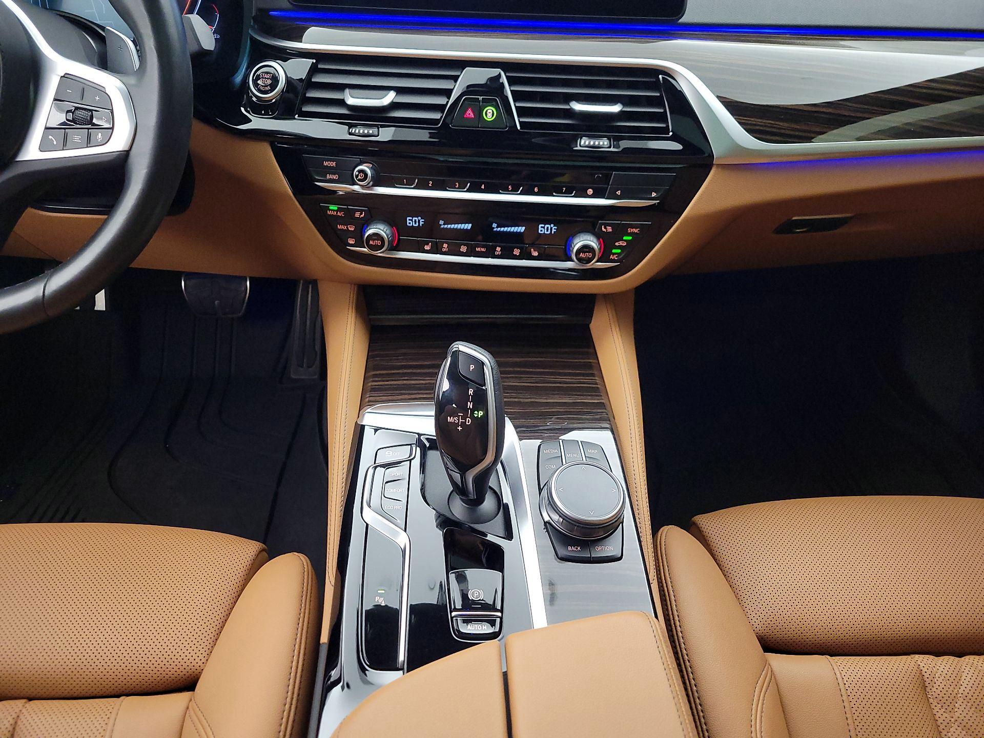 Thumbnail: 2023 BMW 5 Series - 17