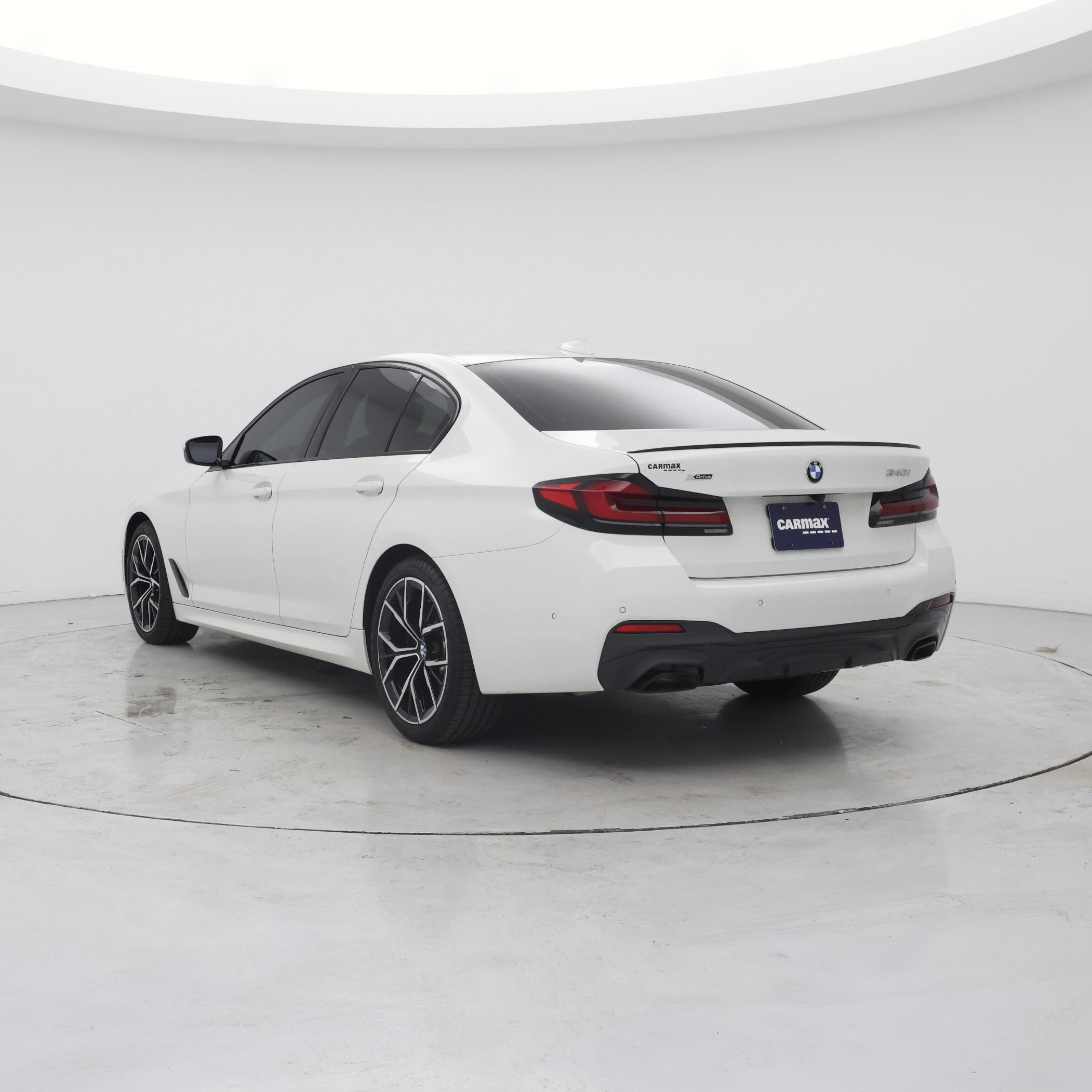 Thumbnail: 2023 BMW 5 Series - 2