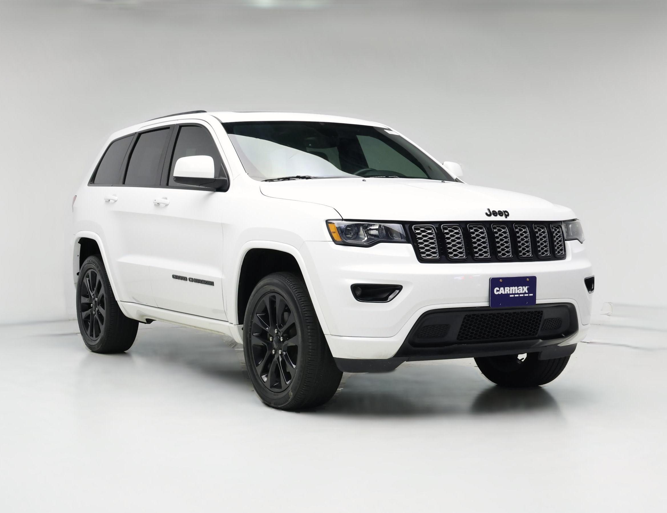 Thumbnail: 2017 Jeep Grand Cherokee - 1