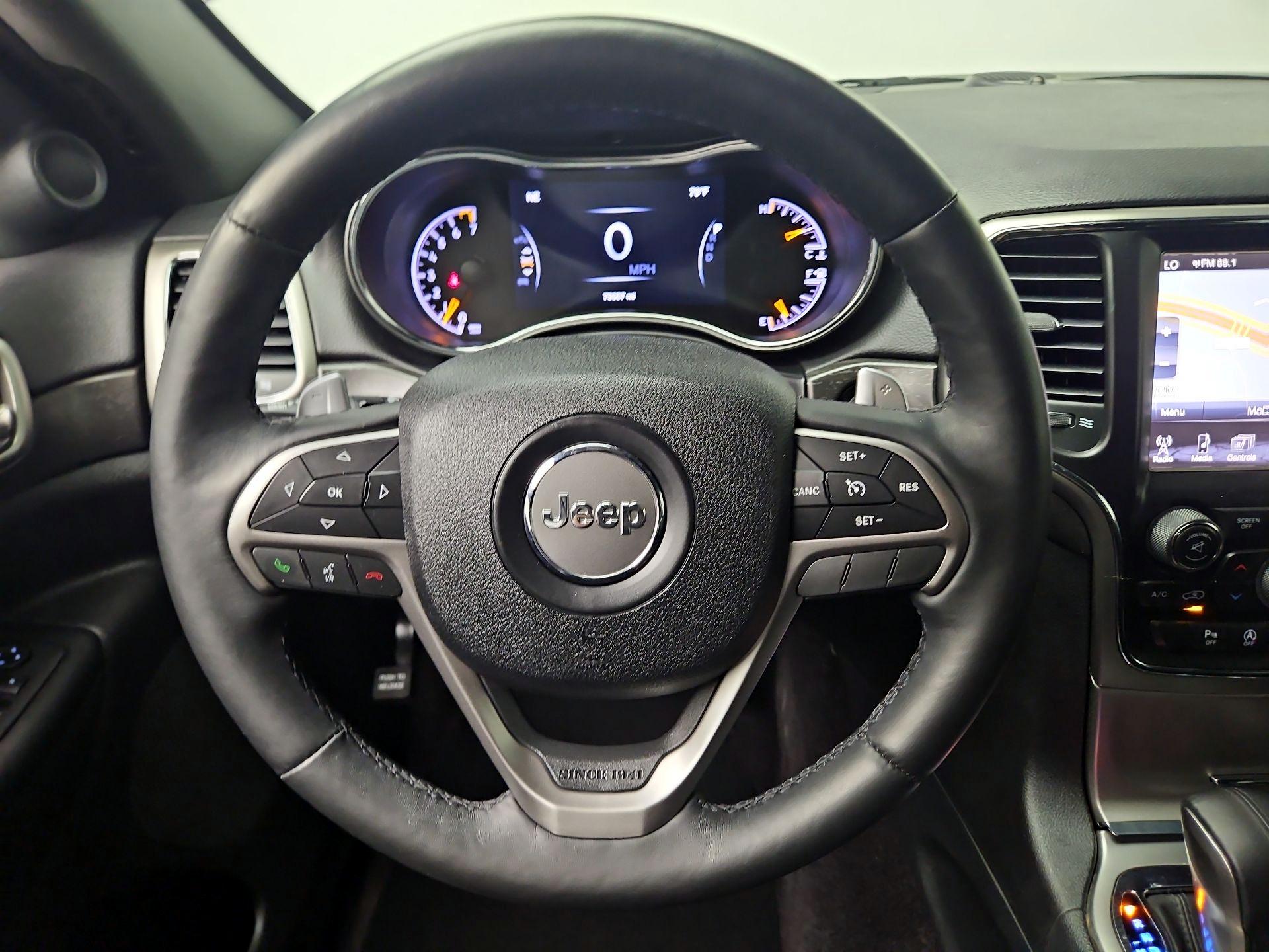 Thumbnail: 2017 Jeep Grand Cherokee - 10