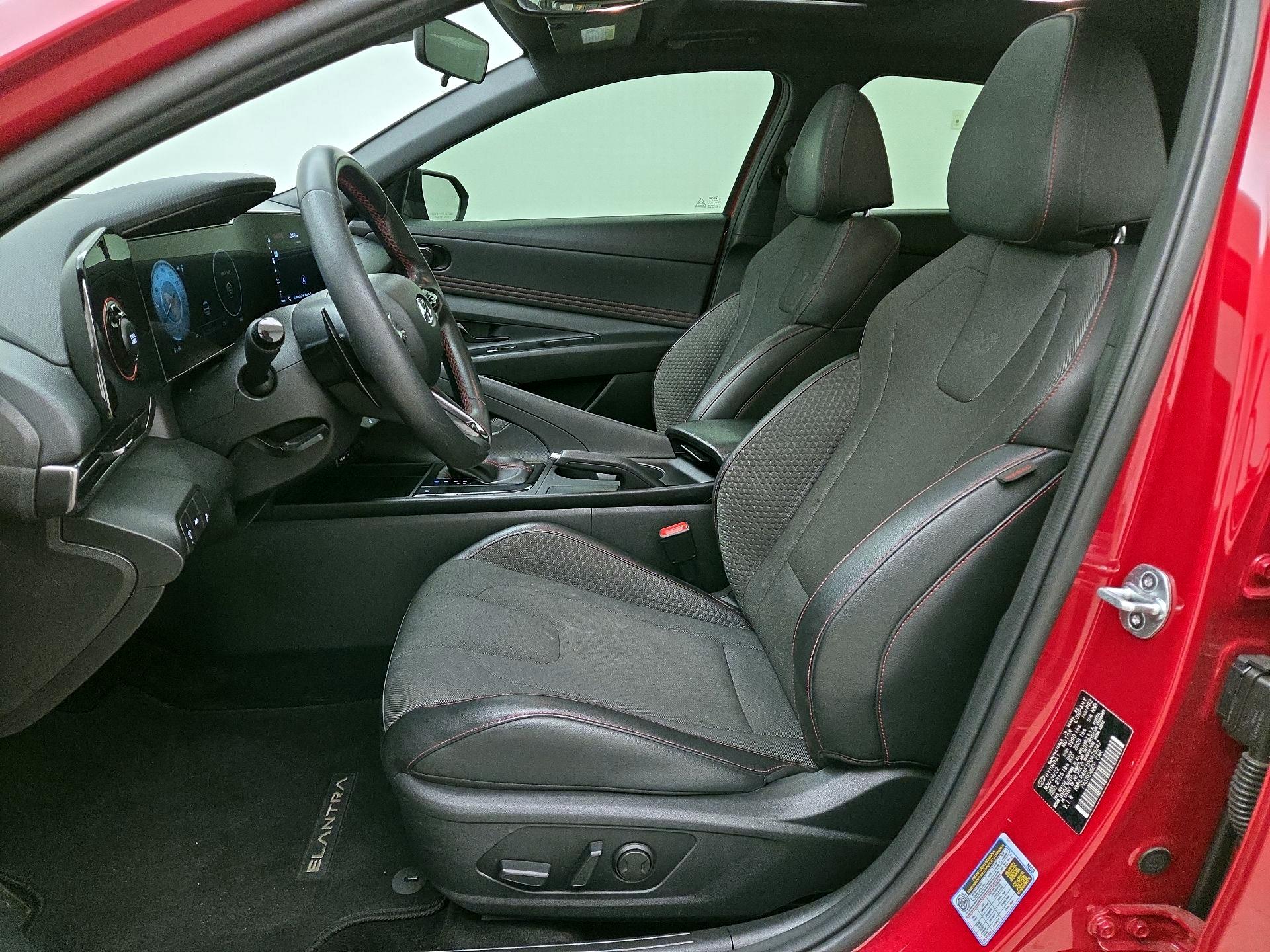 Thumbnail: 2023 Hyundai Elantra - 11