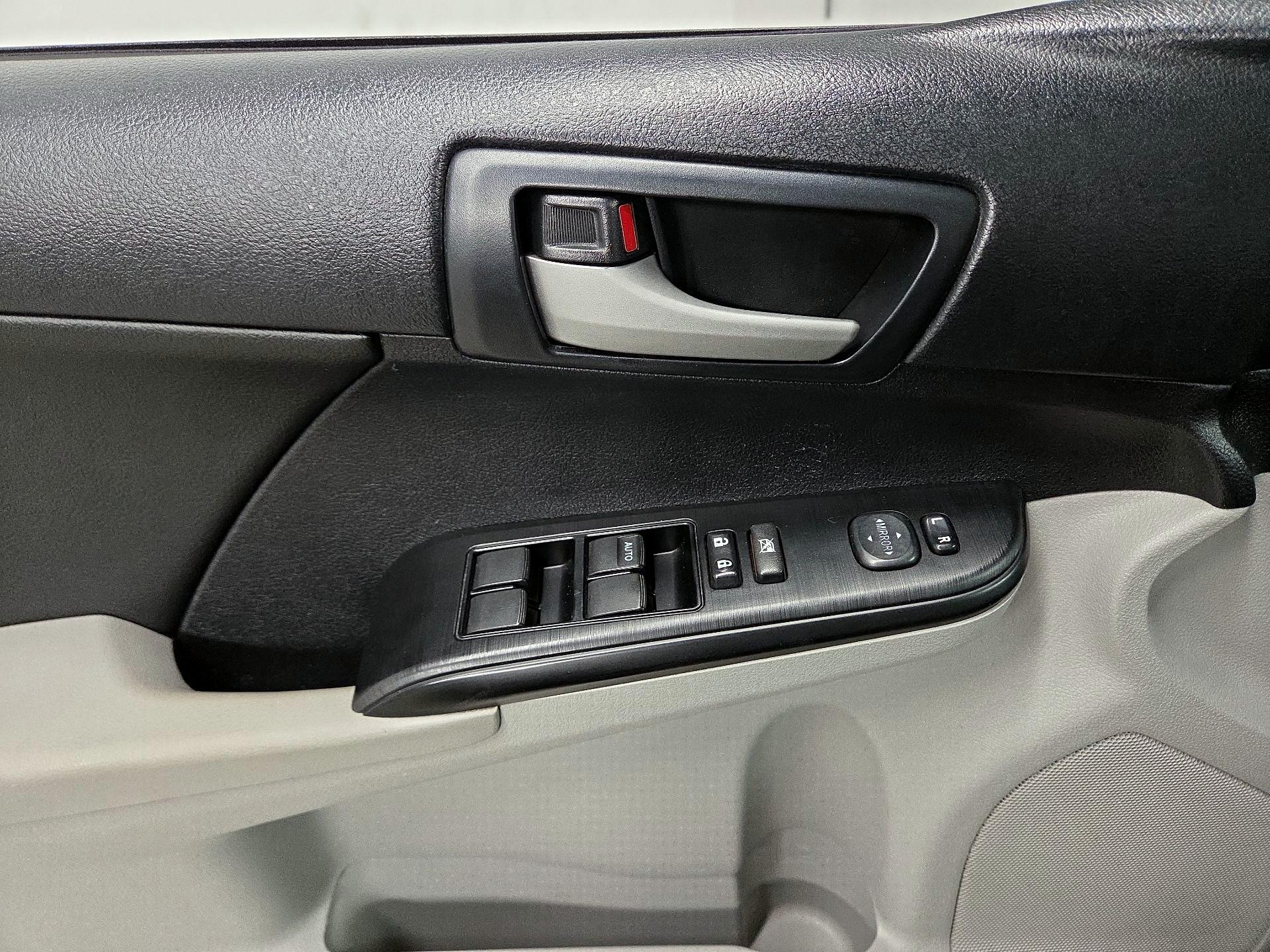 Thumbnail: 2014 Toyota Camry - 10