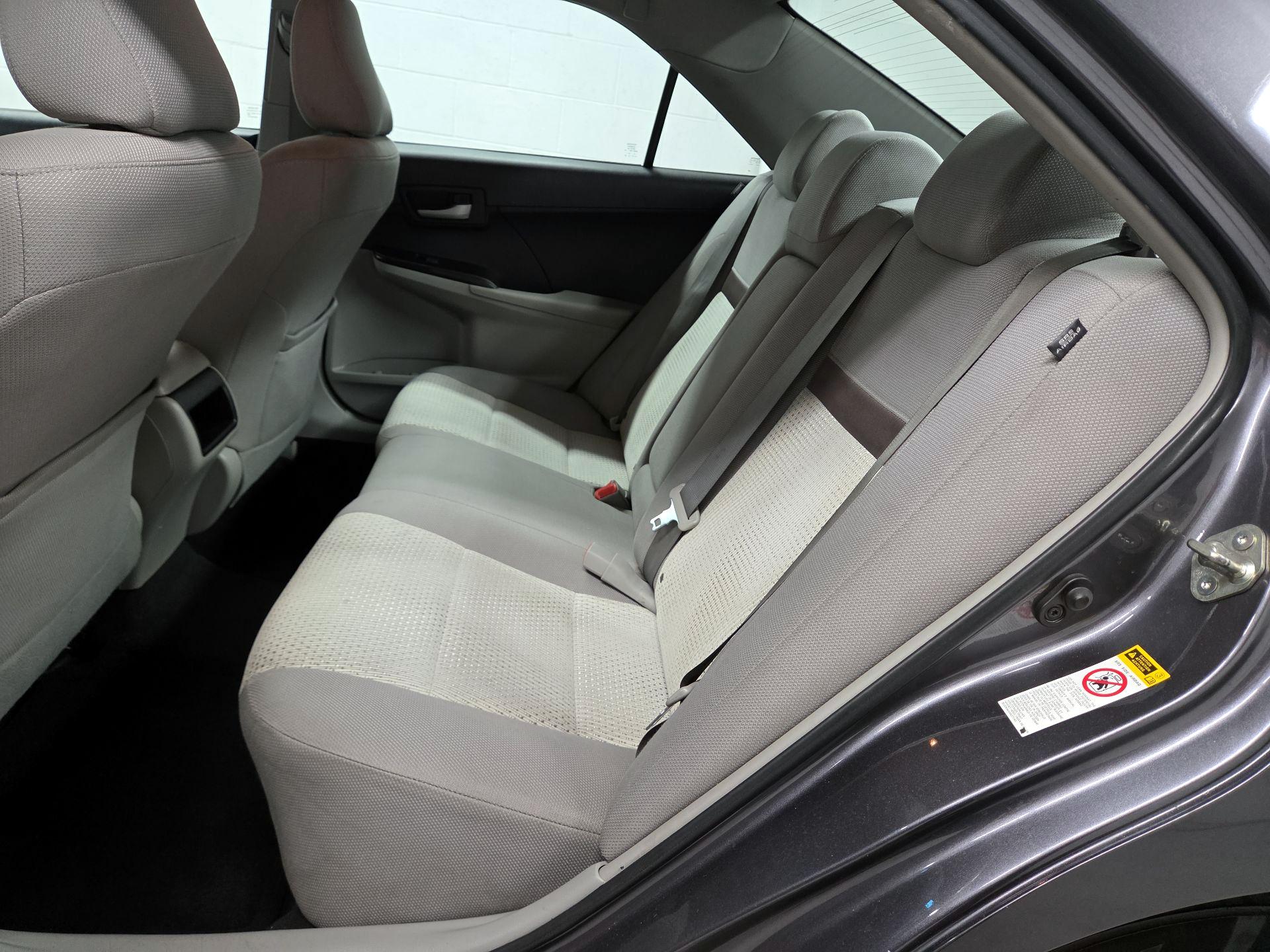 Thumbnail: 2014 Toyota Camry - 17