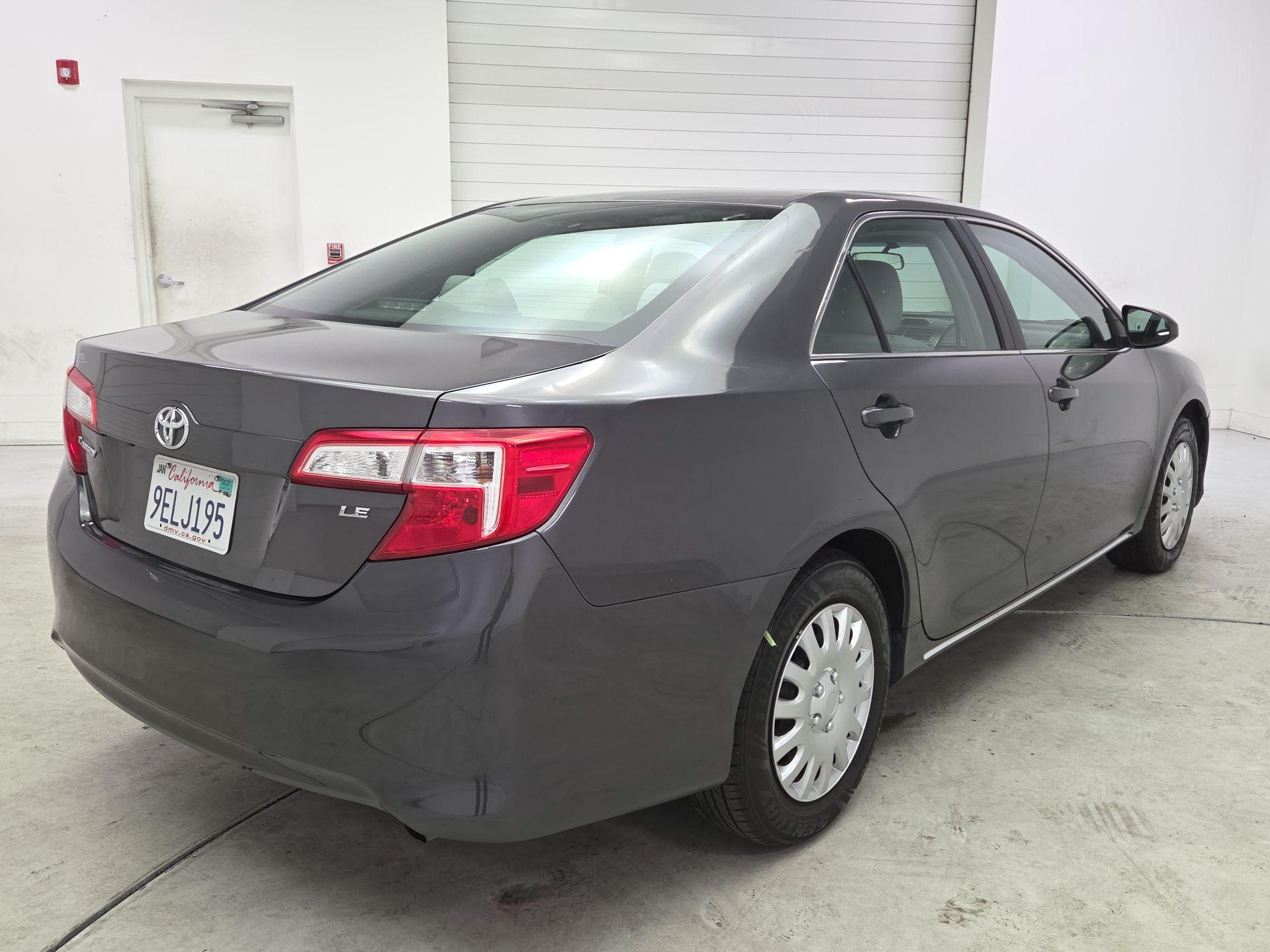Thumbnail: 2014 Toyota Camry - 5