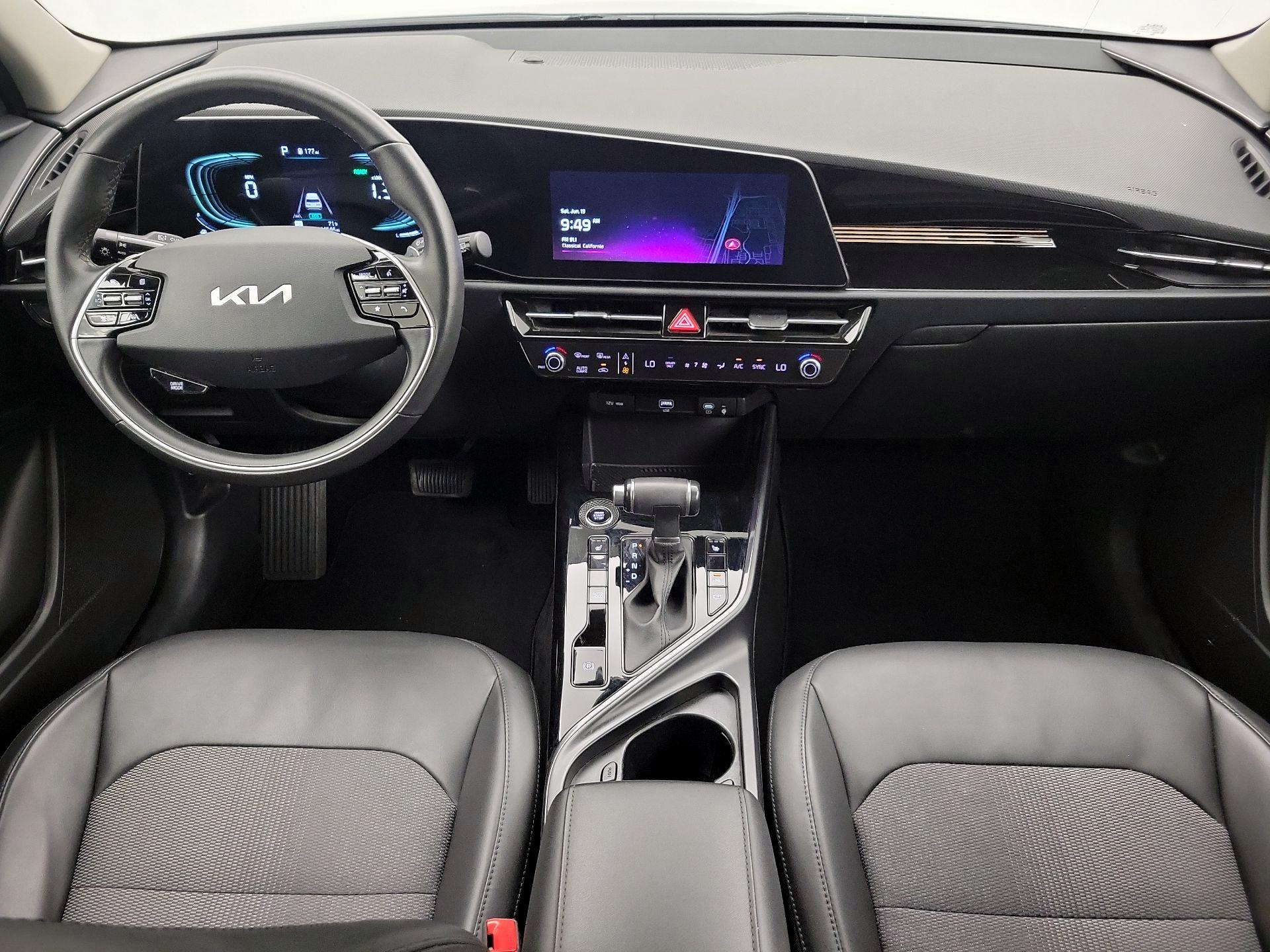Thumbnail: 2023 Kia Niro - 9