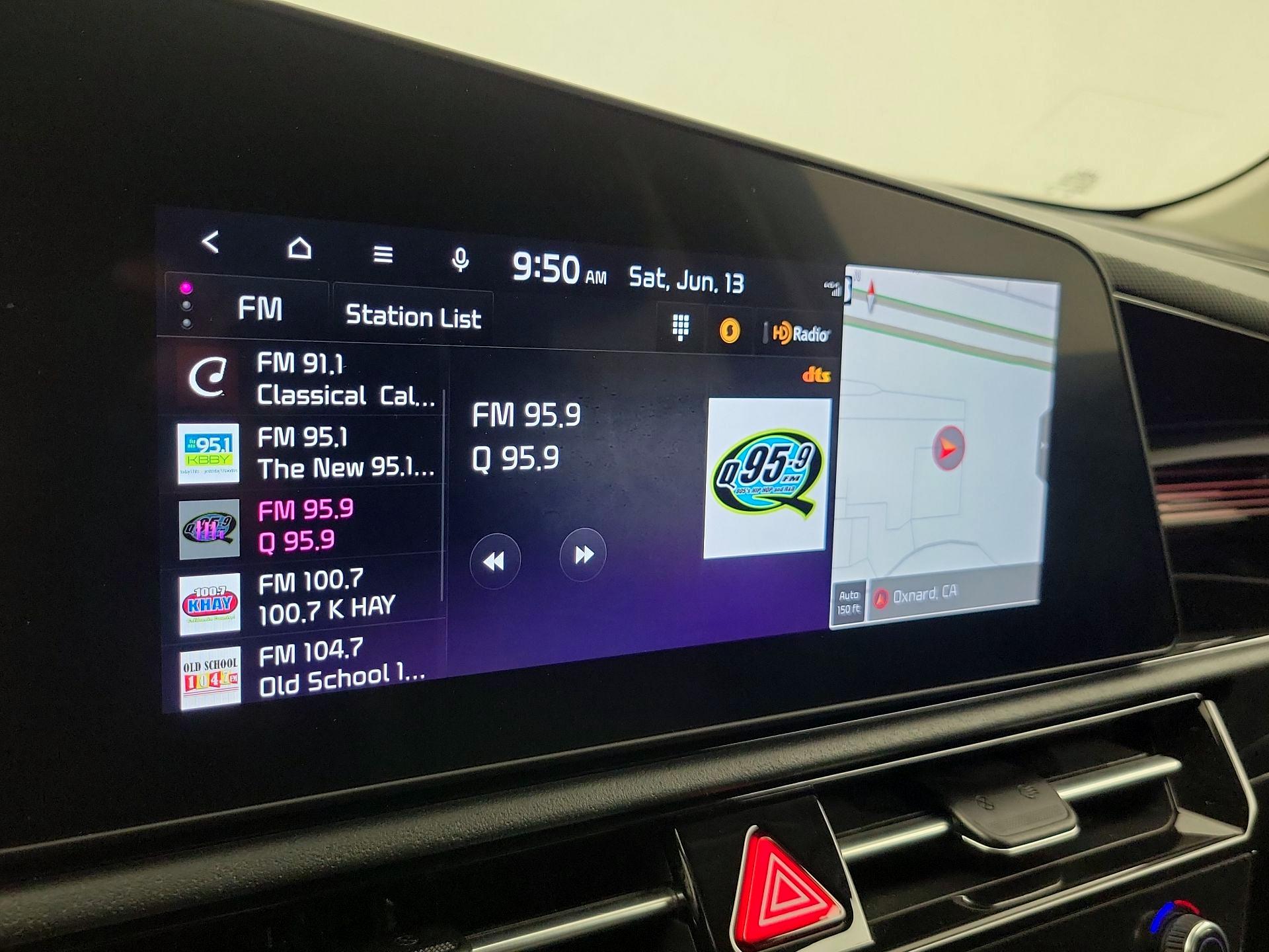 Thumbnail: 2023 Kia Niro - 16