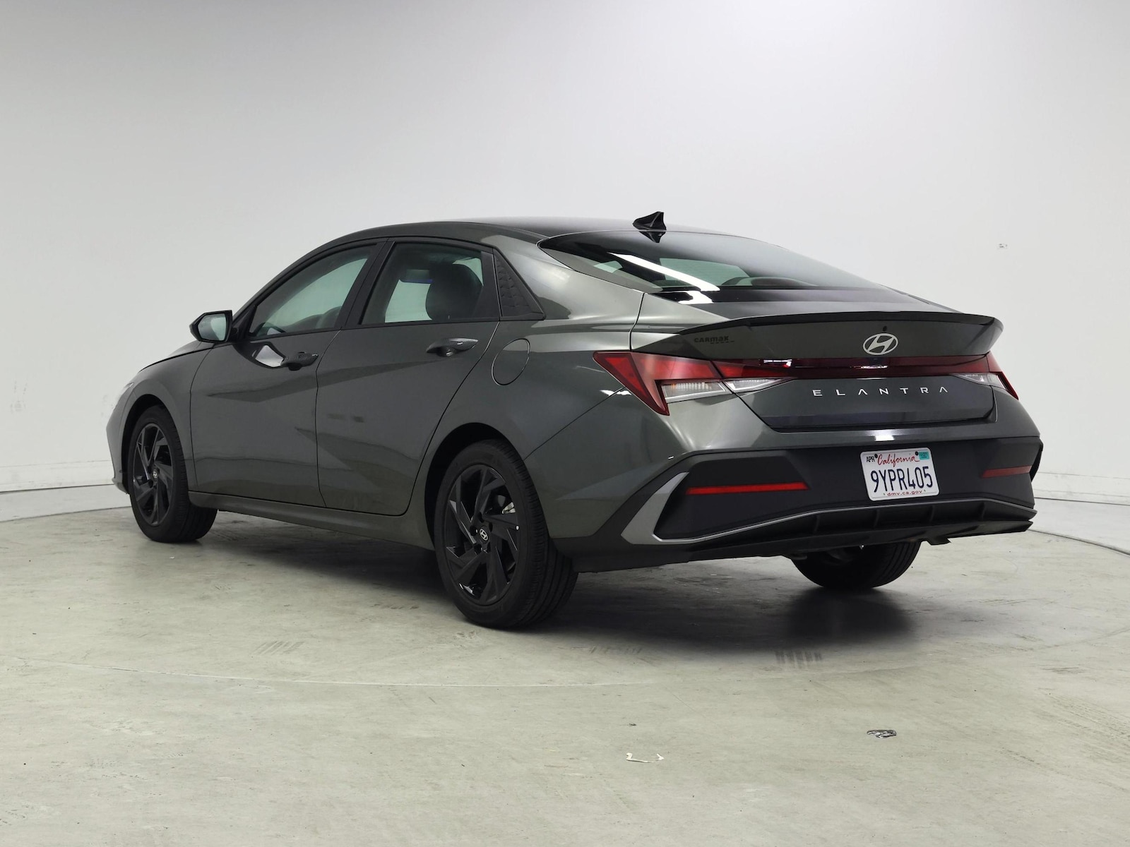 2026 Hyundai Elantra SEL Sport - Photo 3