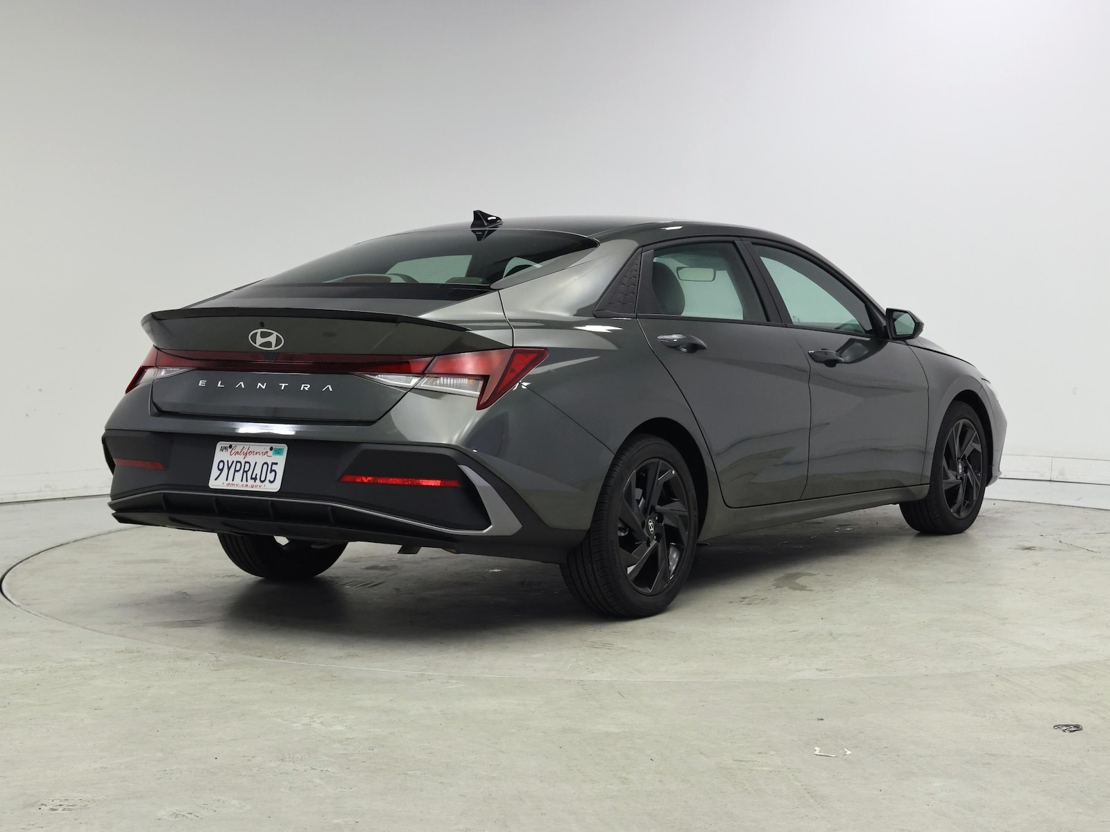 2026 Hyundai Elantra SEL Sport - Photo 9