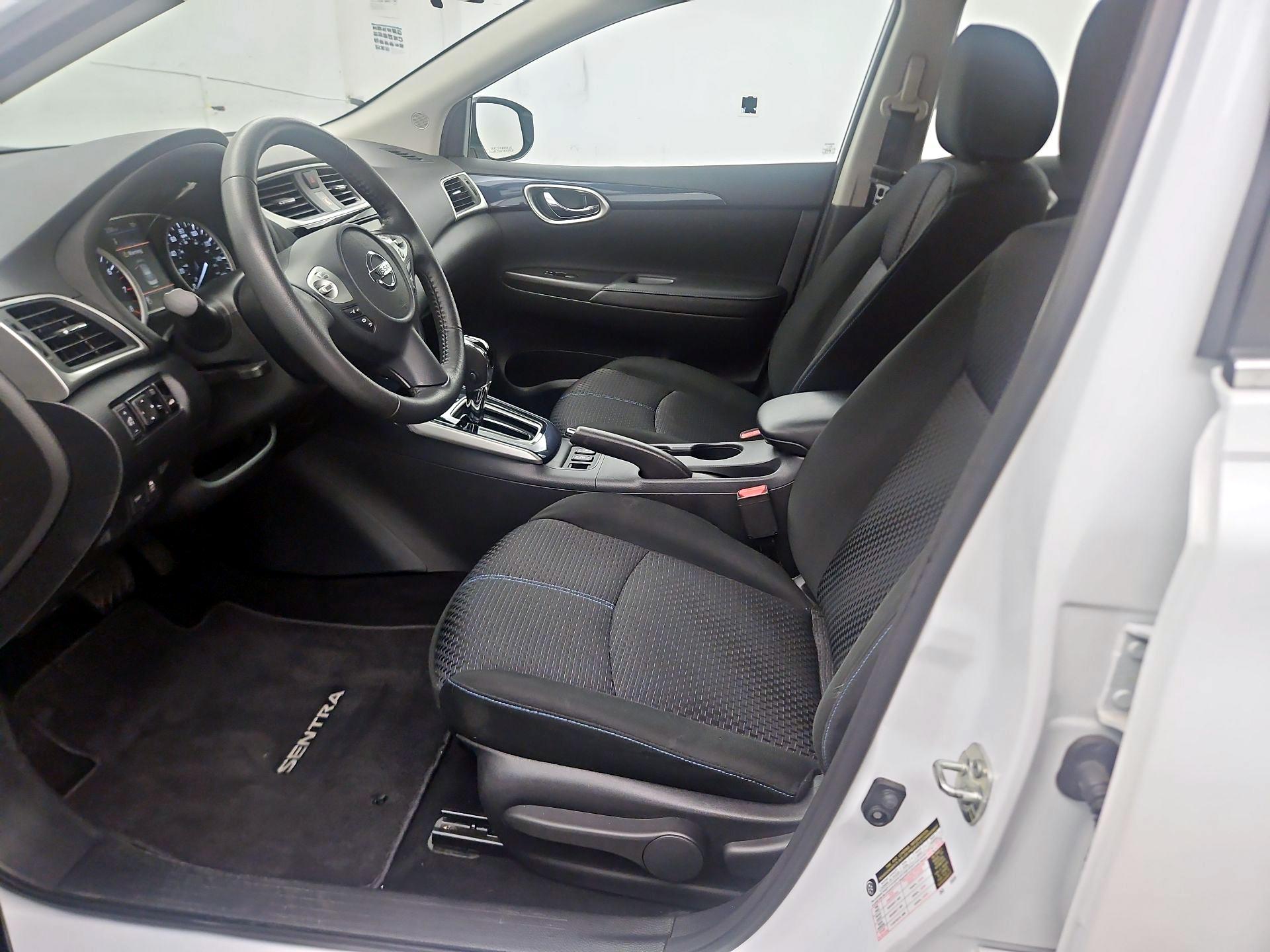 Thumbnail: 2019 Nissan Sentra - 11