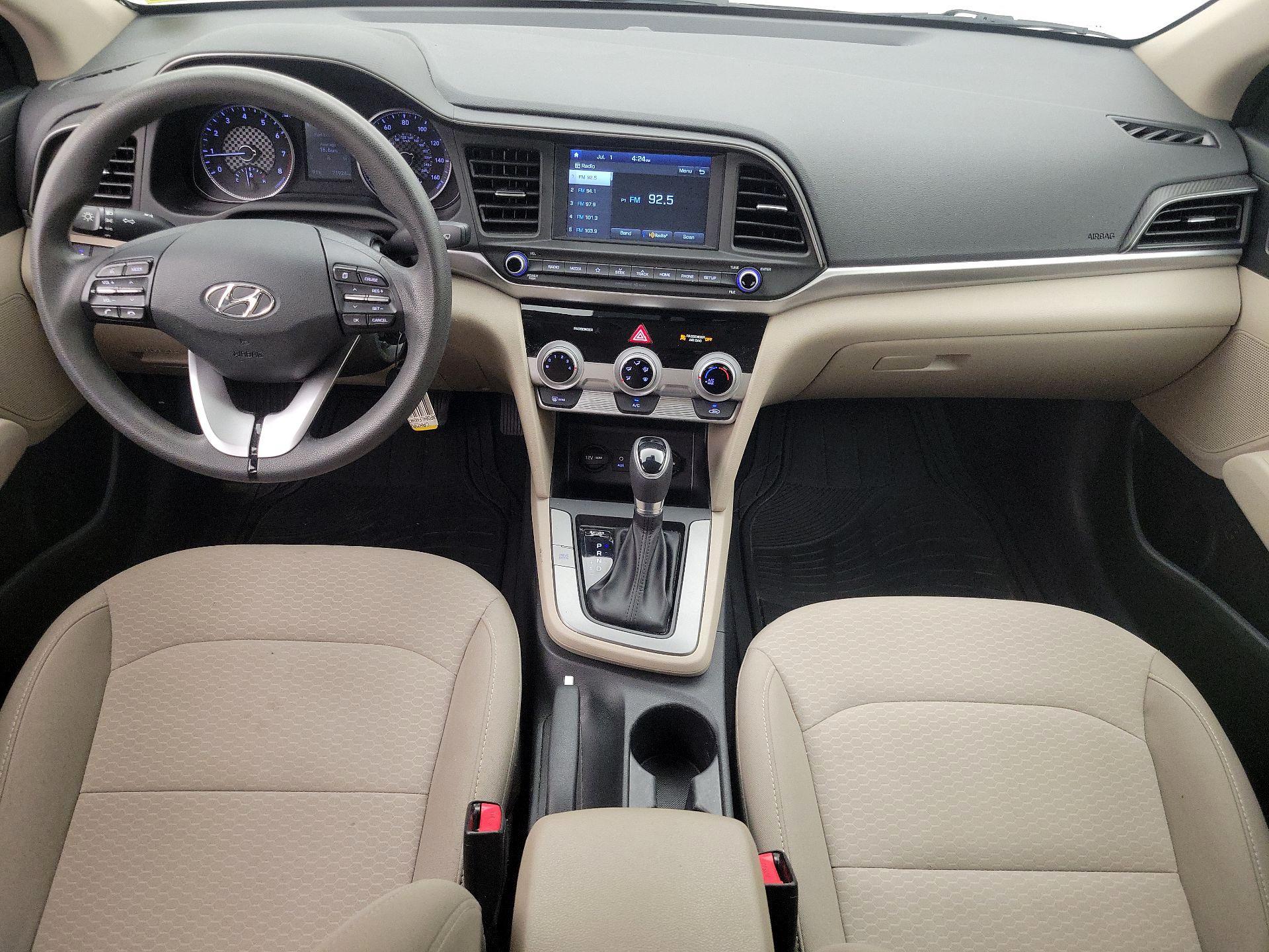 Thumbnail: 2019 Hyundai Elantra - 9