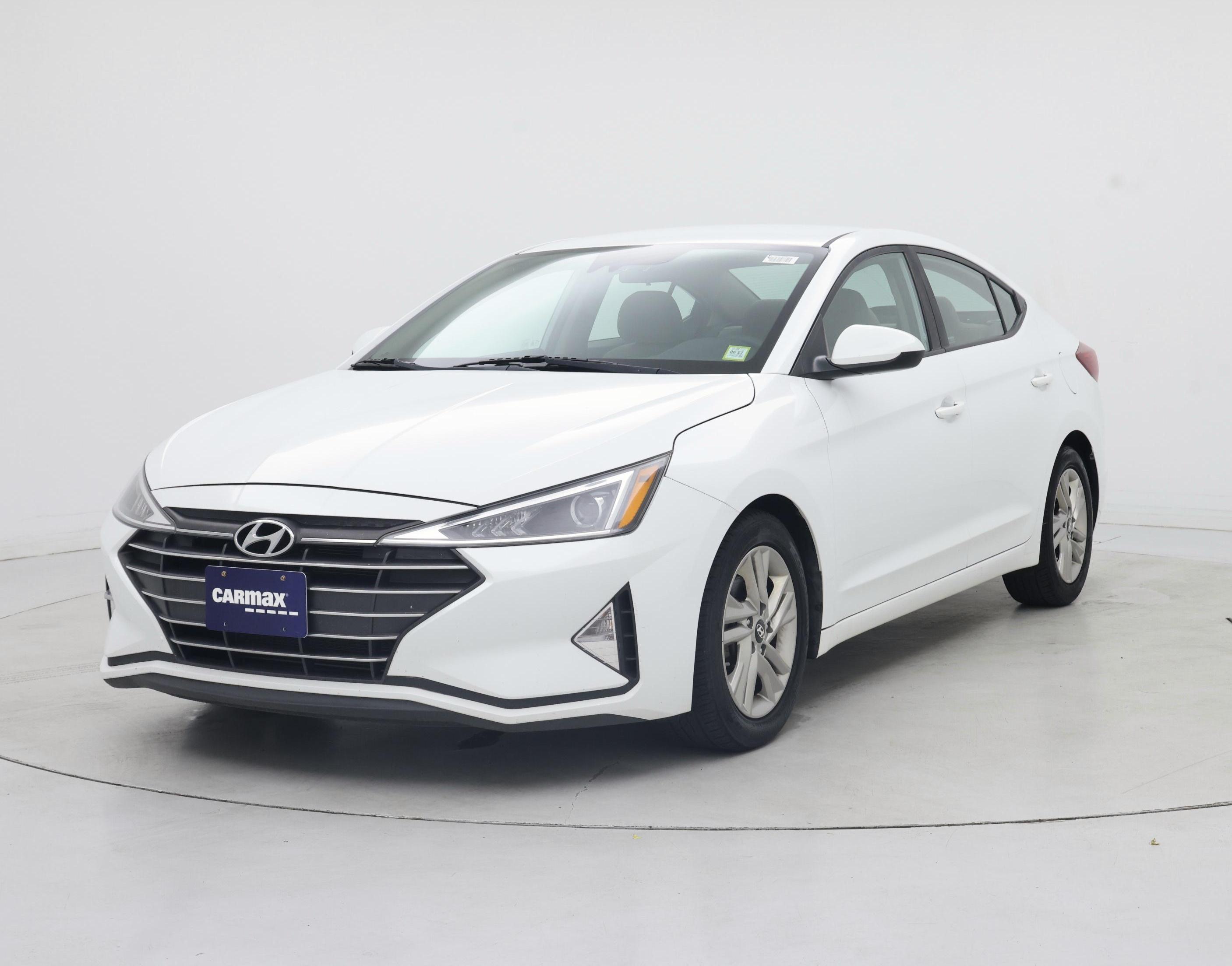Thumbnail: 2019 Hyundai Elantra - 4
