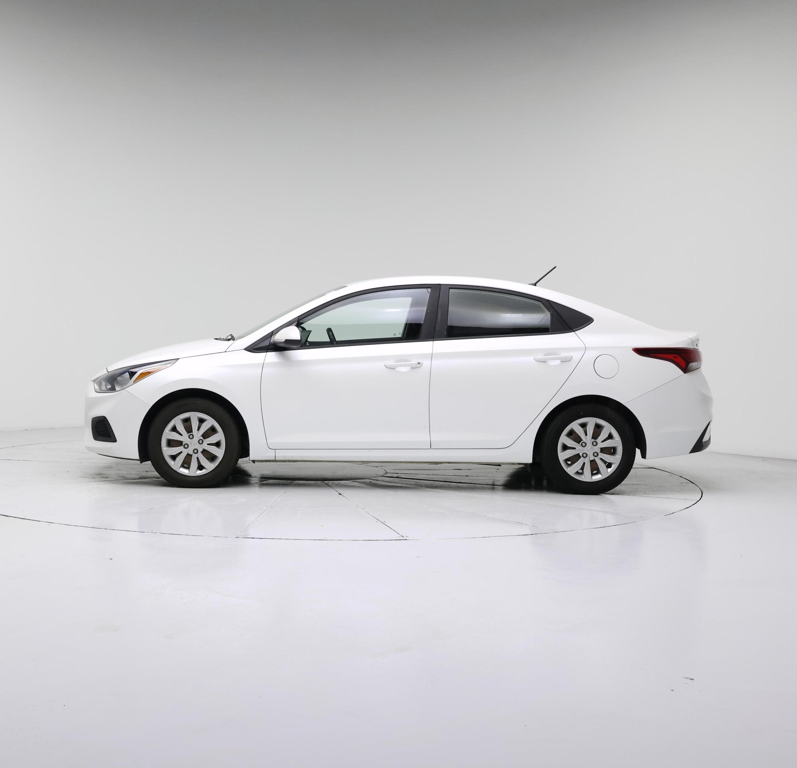 Thumbnail: 2019 Hyundai Accent - 3