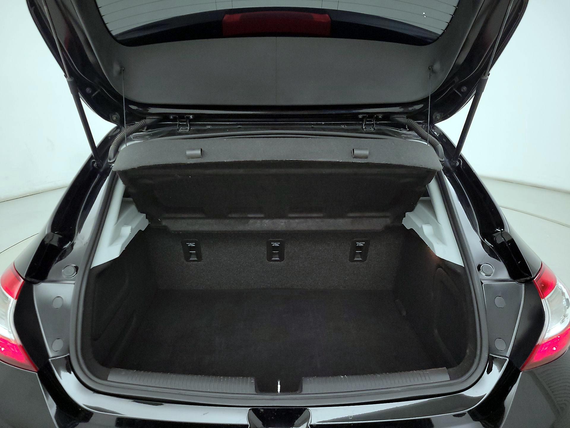 Thumbnail: 2019 Chevrolet Cruze - 20
