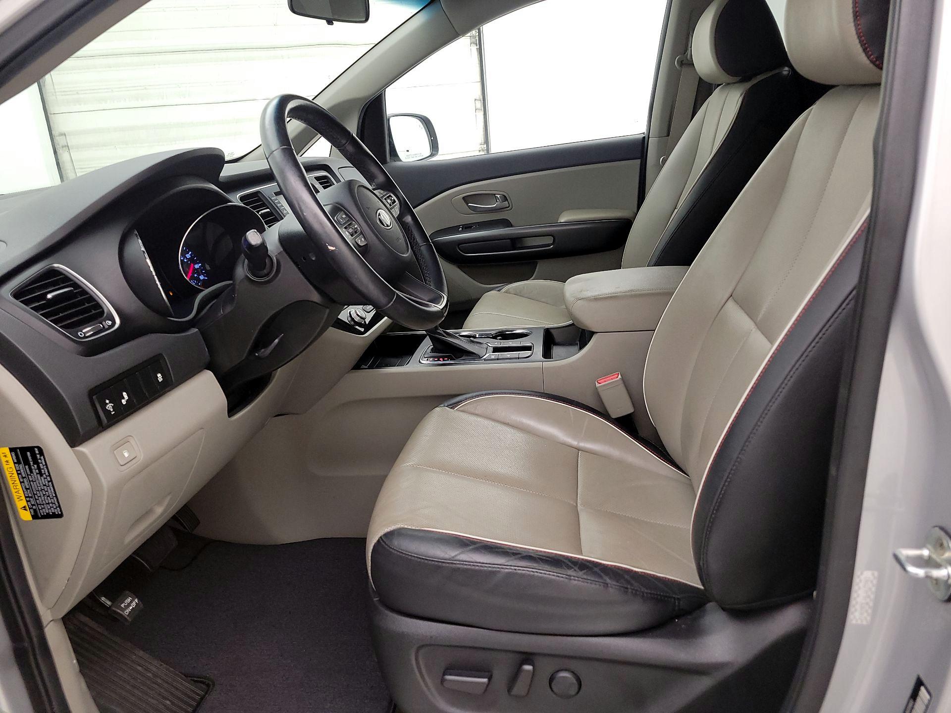 Thumbnail: 2020 Kia Sedona - 11