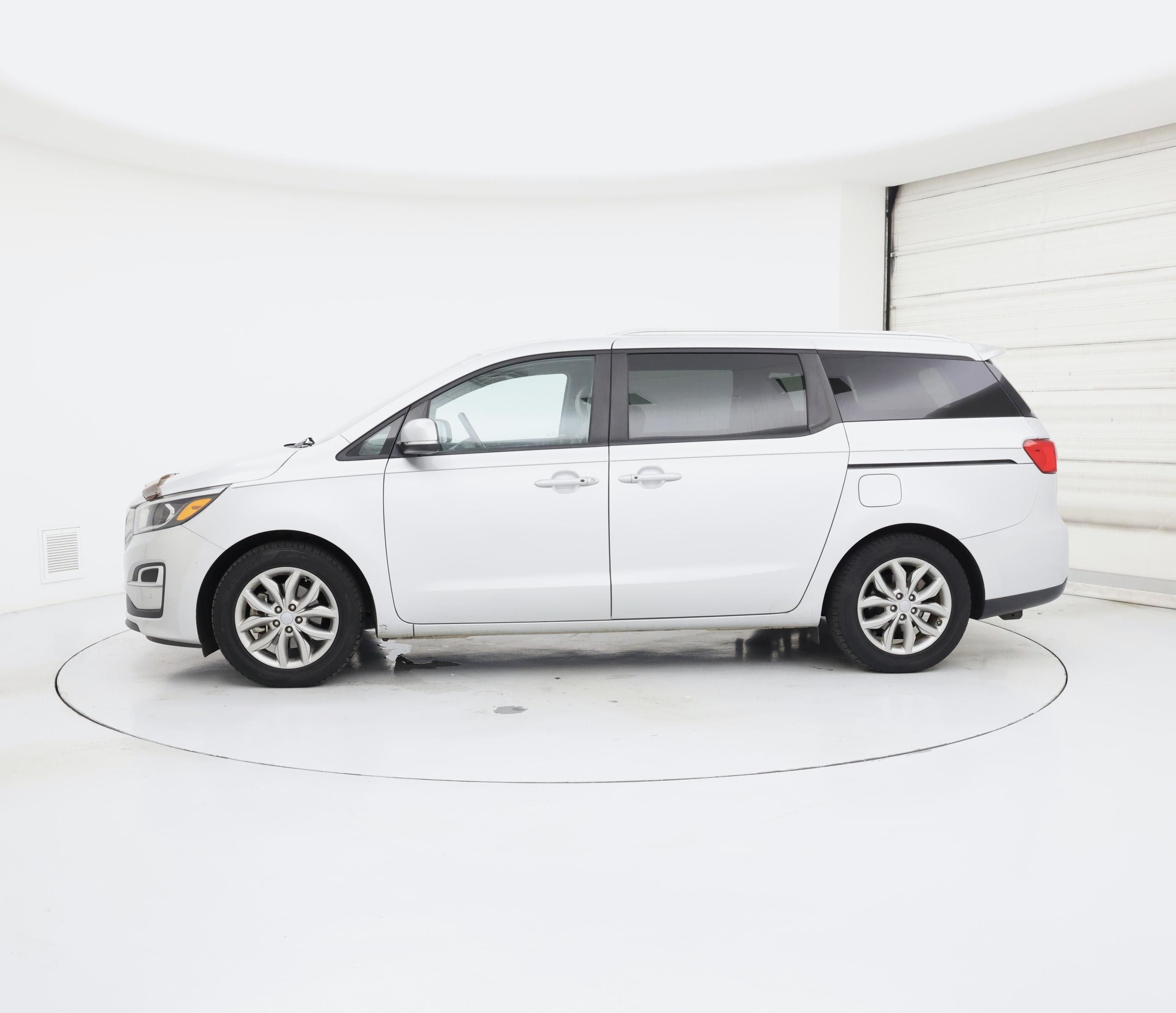 Thumbnail: 2020 Kia Sedona - 3